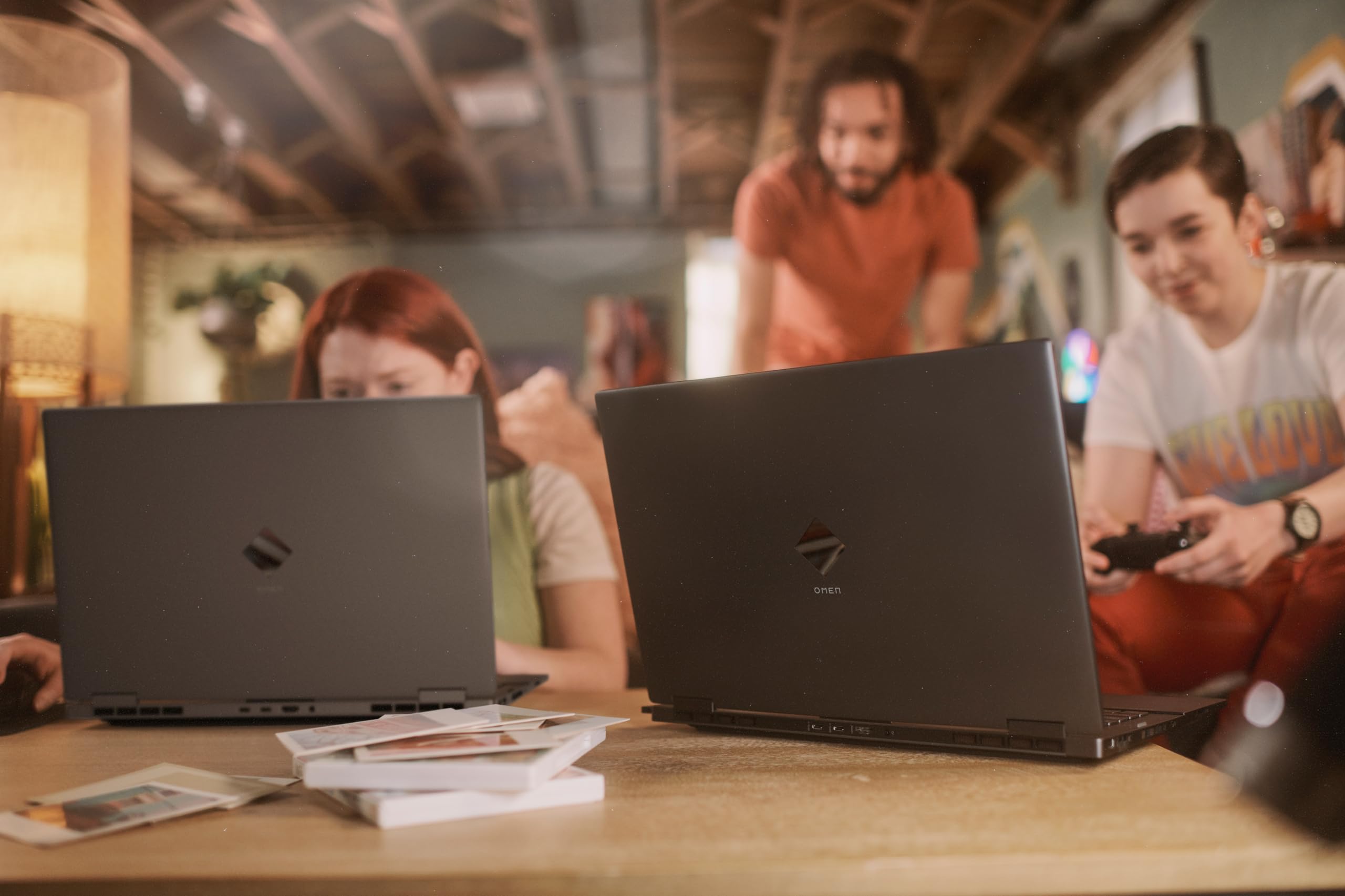 HP OMEN 16-n0000sf PC portatile Gaming 16.1" FHD IPS (AMD Ryzen 7 6800H, RAM 16 GB, SSD 1 TB, NVIDIA GeForce RTX 3070 Ti, AZERTY, Windows 11 Famiglia) Argento mica