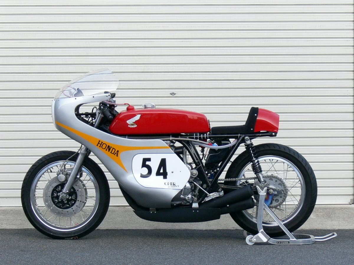 CB750 用当時物 FRPグラスウール ビキニカウル 楽天市場】CB750 ビキニカウル タイプAEROスクリーン 純正色塗装