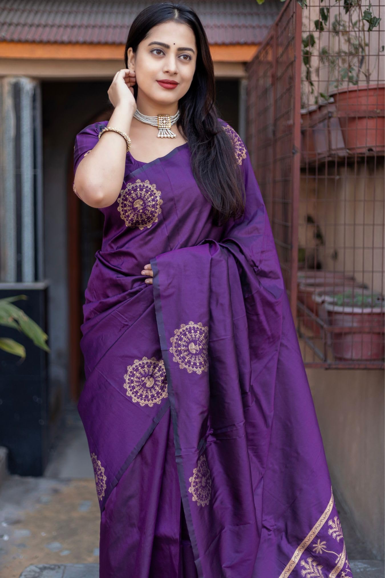 SGF11 Women's Kanjivaram Soft Silk Saree With Unstitched Blouse Piece product image 3