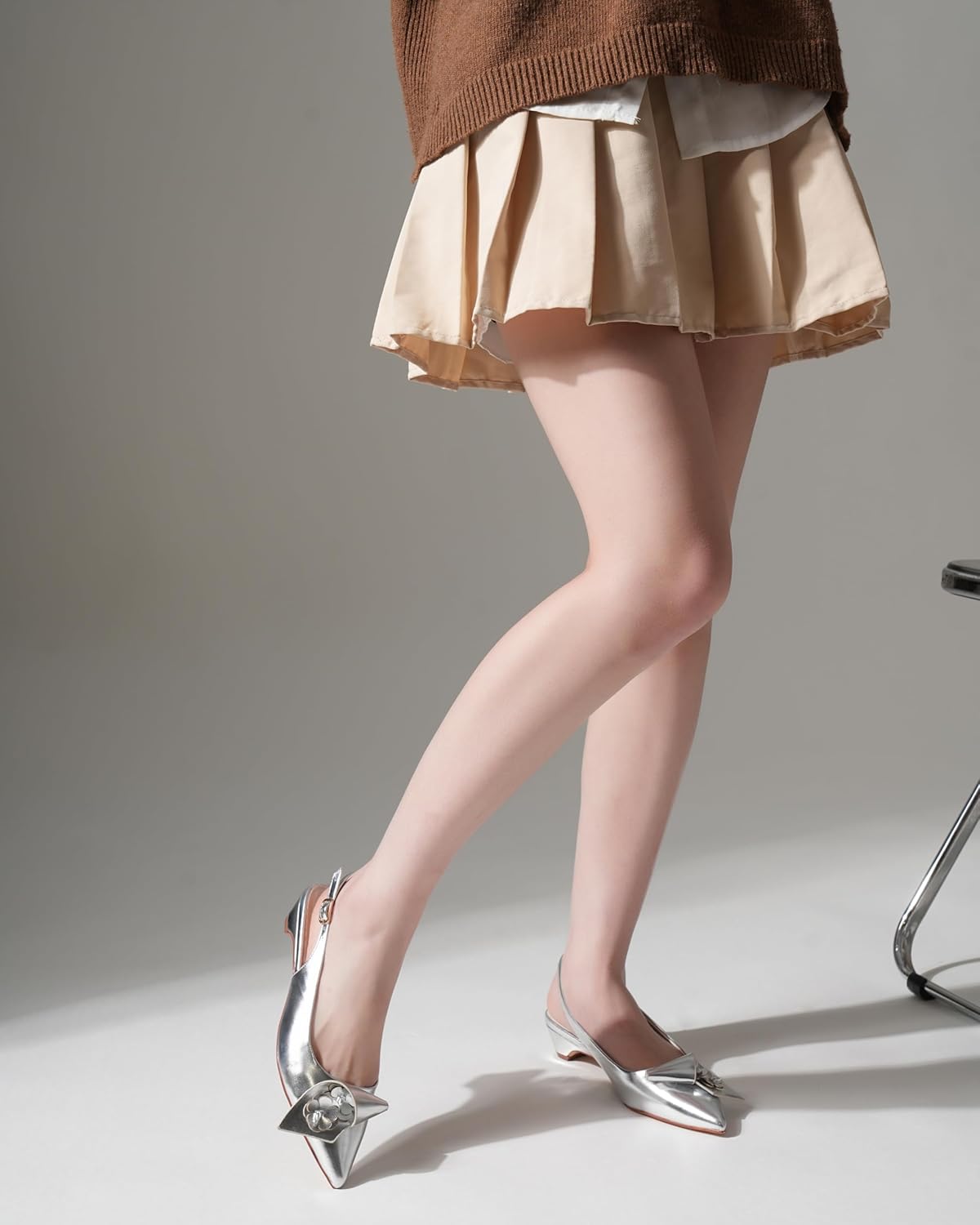 Slingback Heels Pumps for Women Closed Pointed Toe Low Chunky Heels Flowers Block Heel Dress Shoes Comfortable Ankle Strap Heeled Sandals