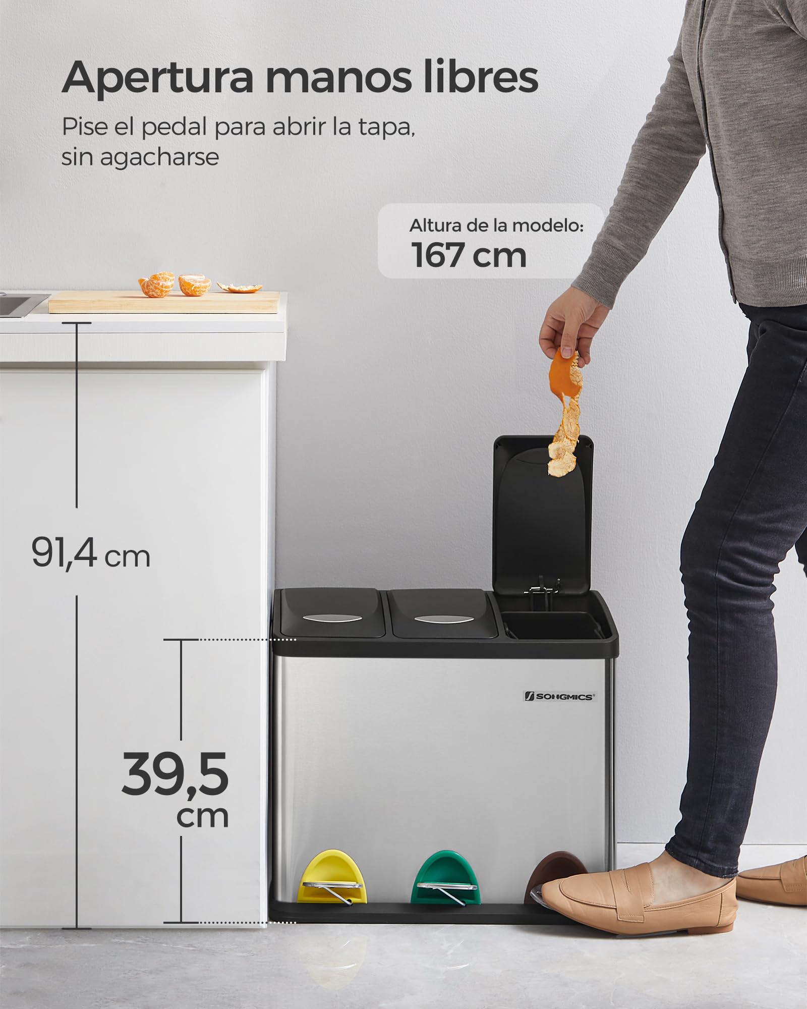 SONGMICS Cubo de Basura de Cocina, Basurero Clasificador 3 x 8 L, Capacidad Pequeña, con Tapas, Triple Cubo de Acero para Familias Pequeñas, Pedales y Cubos, Plata y Negro LTB24L