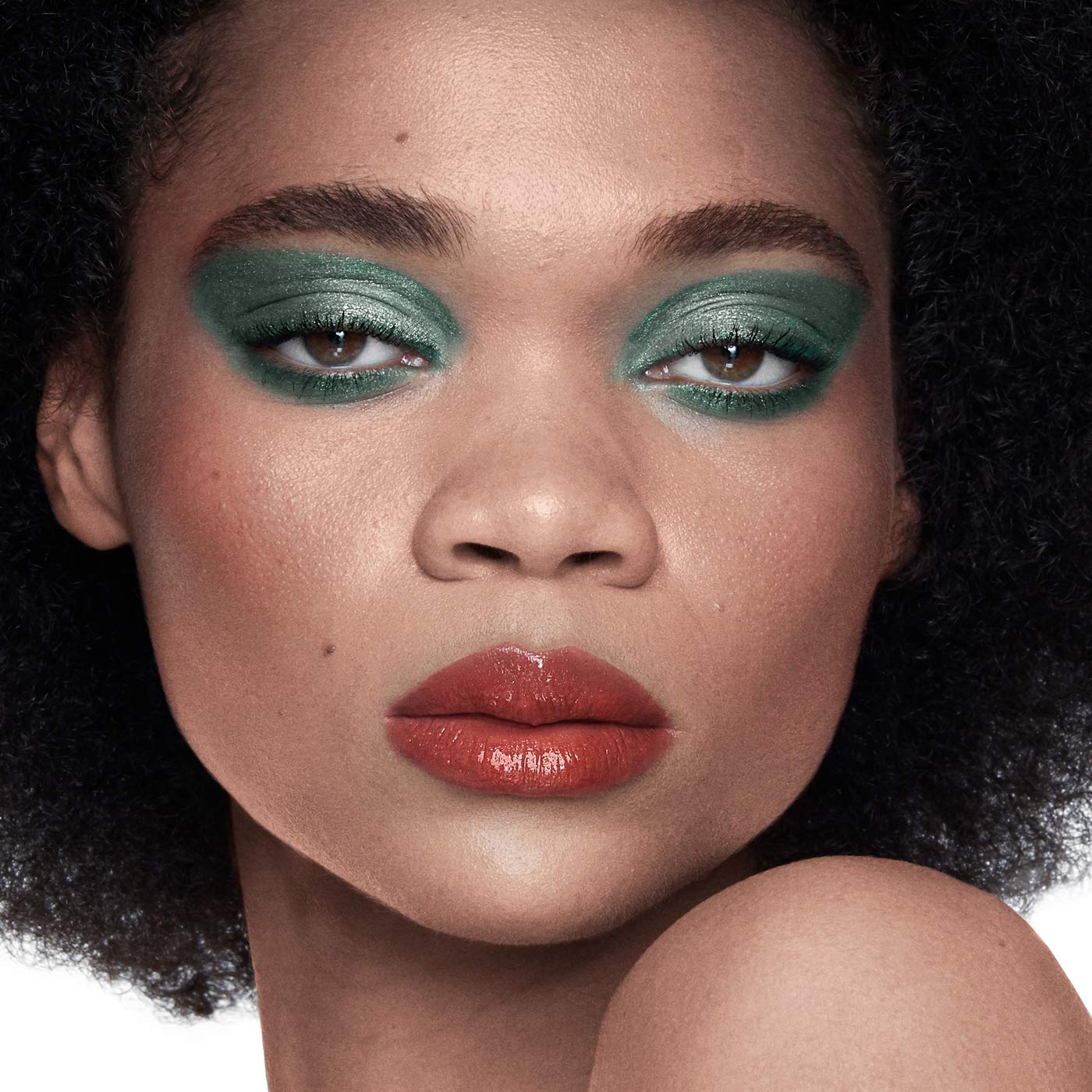 HAUS LABORATORIES By Lady Gaga: GLAM ATTACK LIQUID EYESHADOW SET | Ombre à paupières liquide pigmentée disponible dans des sets irisés et métallisés, maquillage pour les yeux longue tenue et modulable