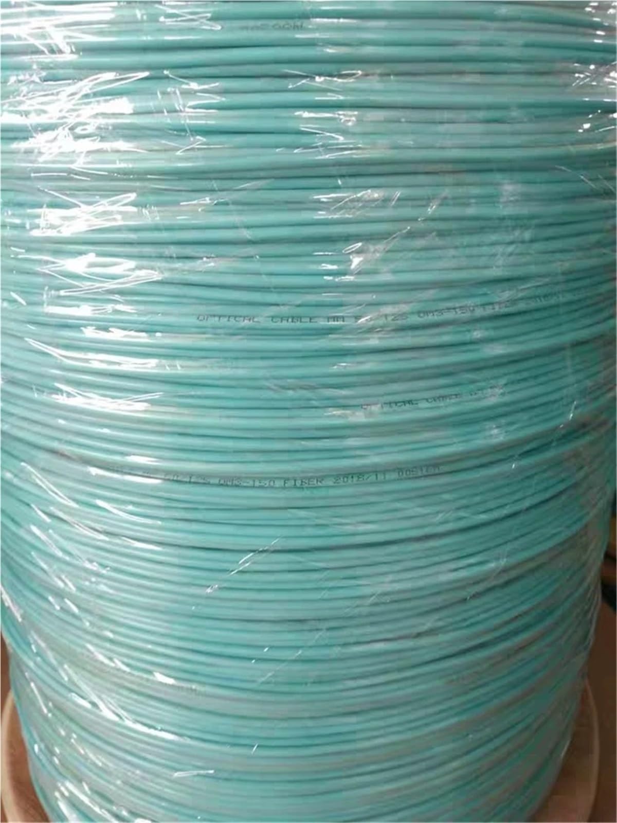 Cable de Fibra óptica OM3-150 Simplex de 2,0 mm, Color for Interiores, for latiguillos de Fibra, 4 km/Rollo, Cable de Fibra óptica ftth SX de 4000 m