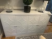 Review Image by Amy Figueroa