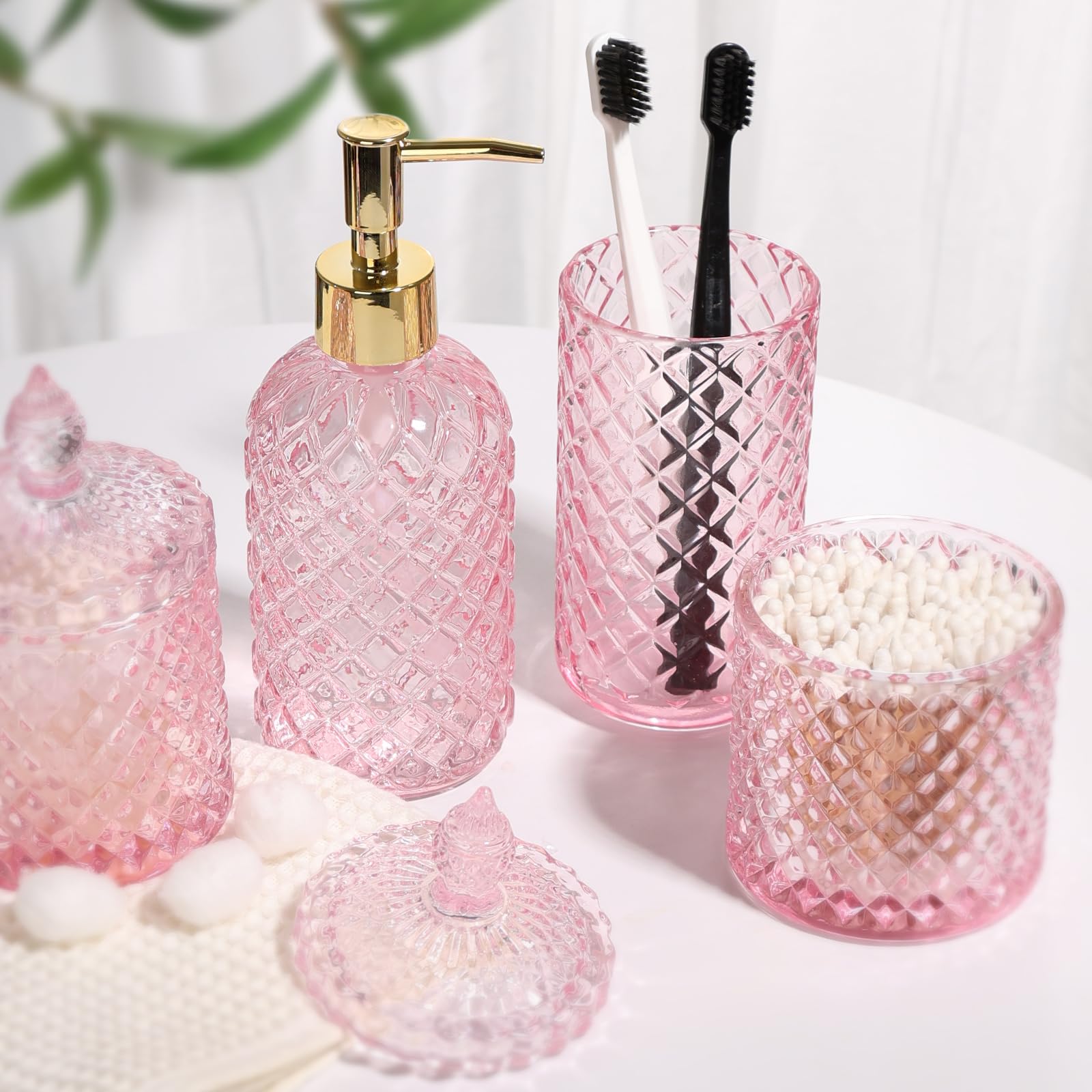 RYTOXILO Set di accessori da bagno rosa, confezione da 4 pezzi, set completo di accessori per la decorazione del bagno, dispenser di sapone in vetro diamantato e portaspazzolino, set per organizer da