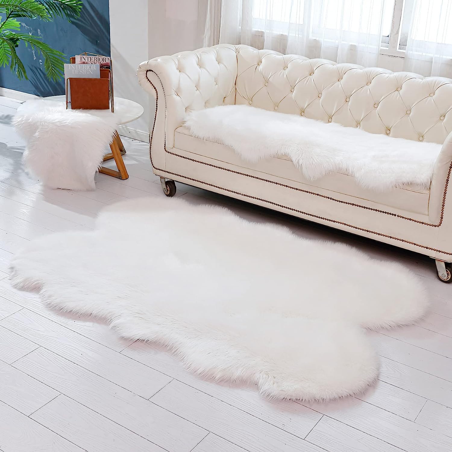 Faux Lammfell Schaffell Teppich Weiß 120x180 cm, Flauschiger Teppich Wohnzimmer Deko Longhair Weicher Fell Carpet für Stühle Sofa Schlafzimmer Kinderzimmer