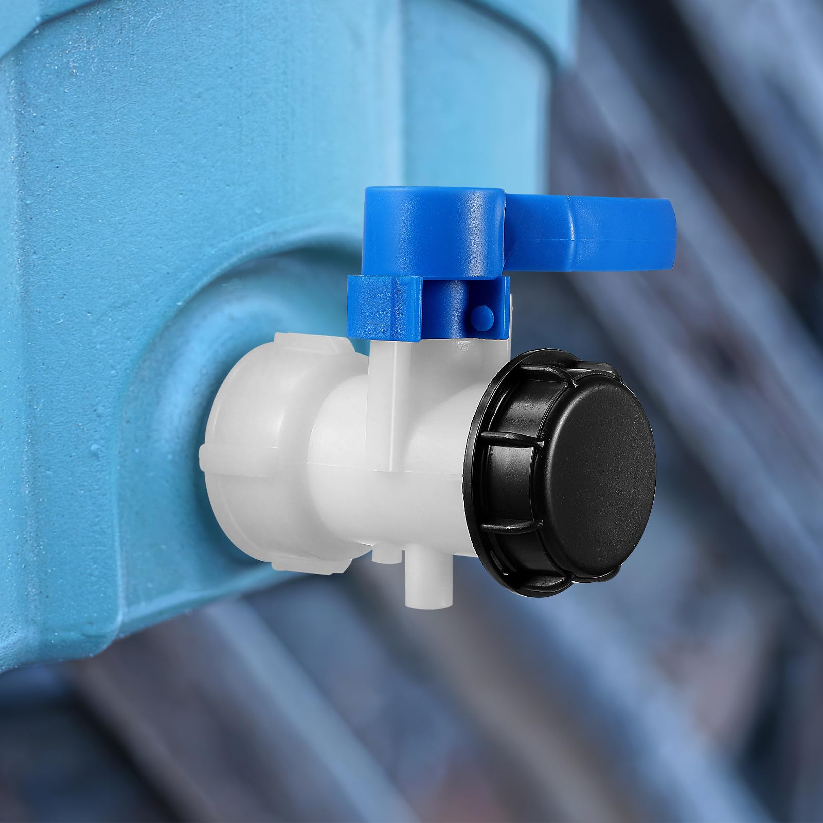 Plastikowy kran z wbudowanym zaworem i przedłużoną rurką, adapter zbiornika na wodę deszczową Reu do wydajnego zbierania wody i rozpuszczania wody