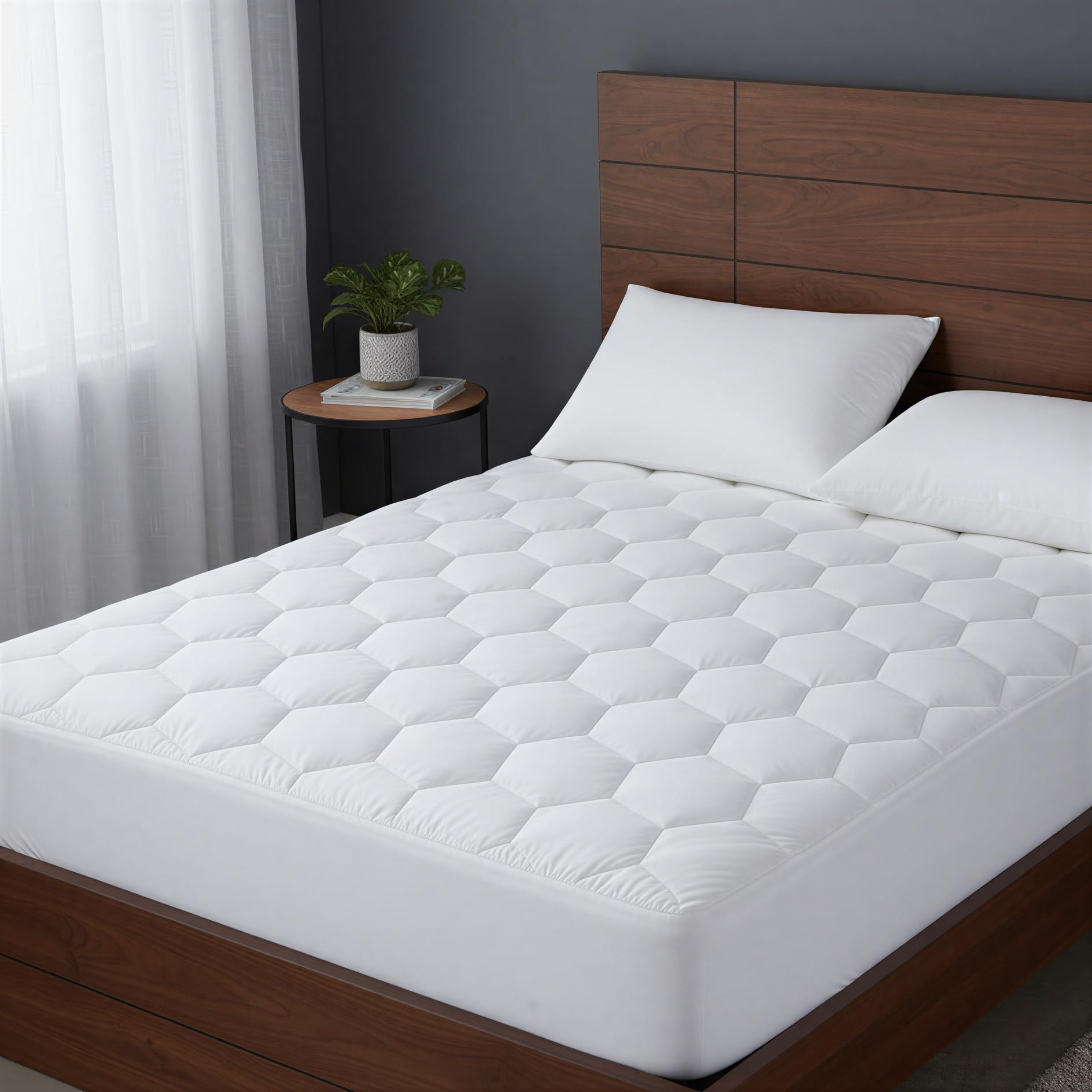 ELITLUX Quilted Double Mattress Protector (137x190 cm) – Soft, Breathable & Machine Washable Mattress Topper With Extra Deep 30cm Fitted Skirt