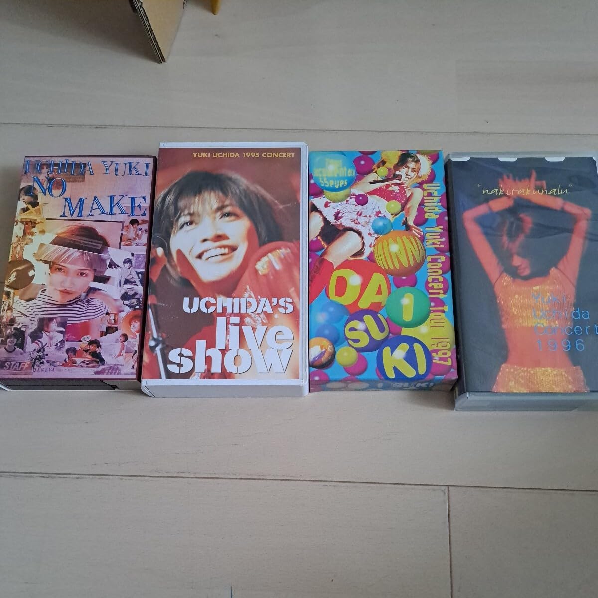 Amazon.co.jp: 内田有紀 コンサートビデオ VHS 4本セット 1995～1997