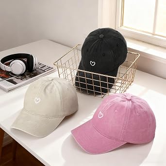 ViEinkaufen 3 Pcs Distressed Baseball Caps with Heart Pattern