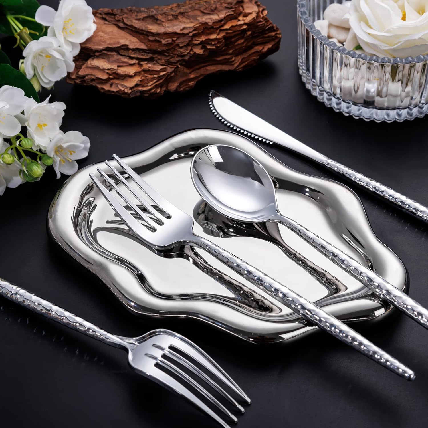 SUT 300PCS Silver Plastic Silverware, Disposable Utensils, plastic cutlery Set Includes 100 Knives, Forks and Spoons, Disposable Silverware for Party, Hammered Silverware Set - Image 5