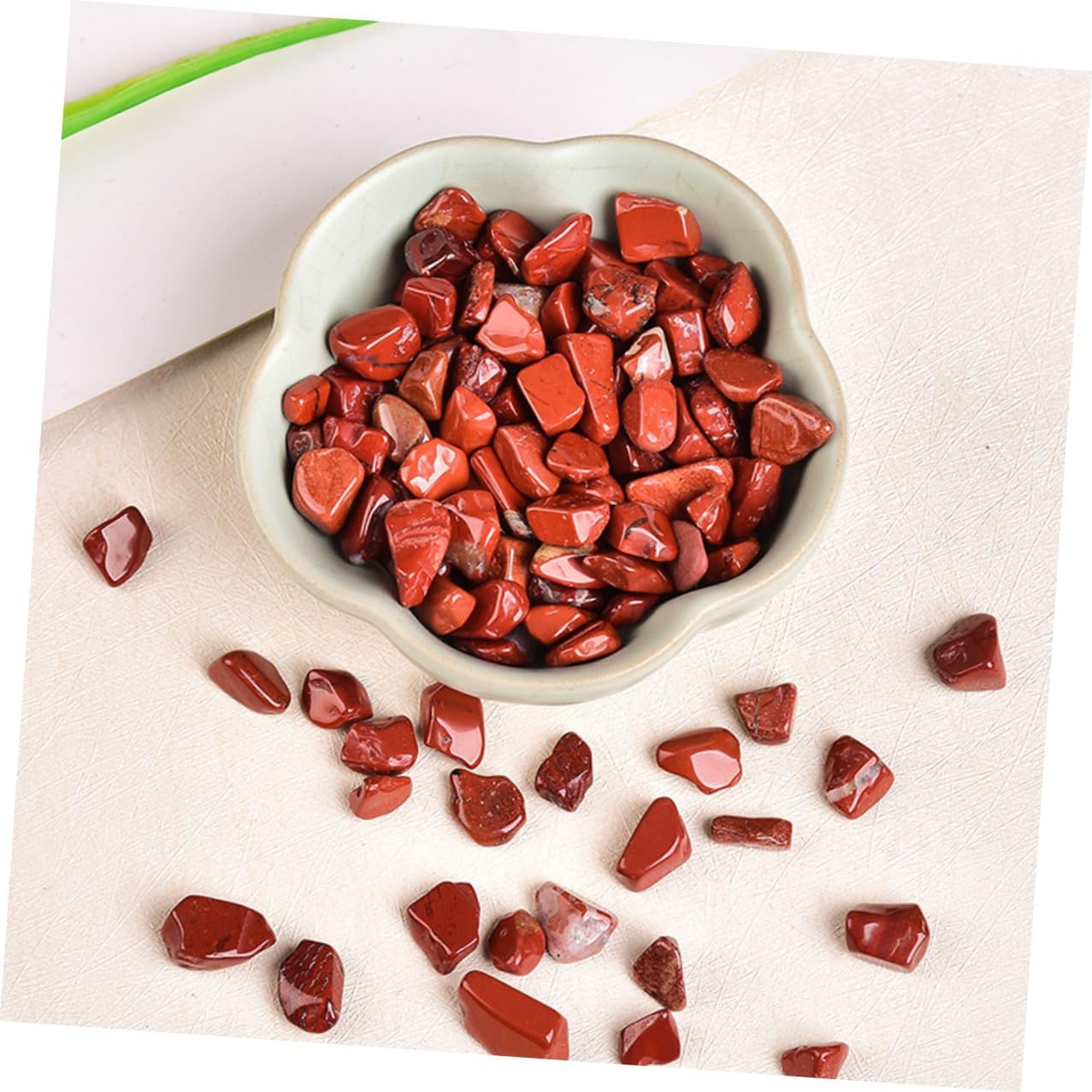 VICASKY Red Jasper Fish Tank Rocks 7-9mm Decorative Aquarium Stones Bulk Gravel for Fish Tank Supplies and Terrarium Decor 2lb