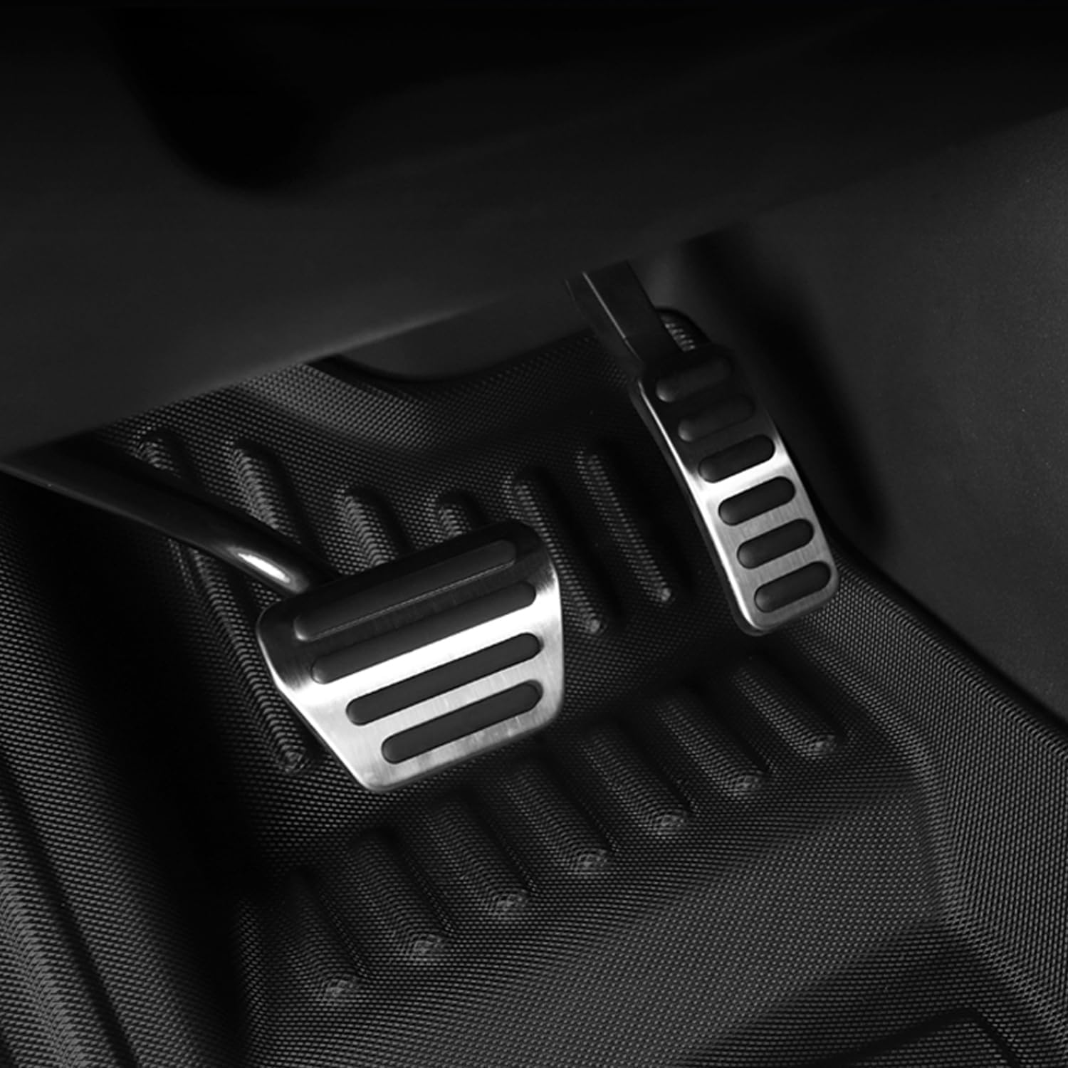 ITrims Car Accessories for Land Rover Defender 2020-2024 Pedals Set Non-Slip Performance Foot Pedal Pads Covers Anti-Slip Accelerator Foot Pedals Car Replacement Stainless Steel Silver 2PCS