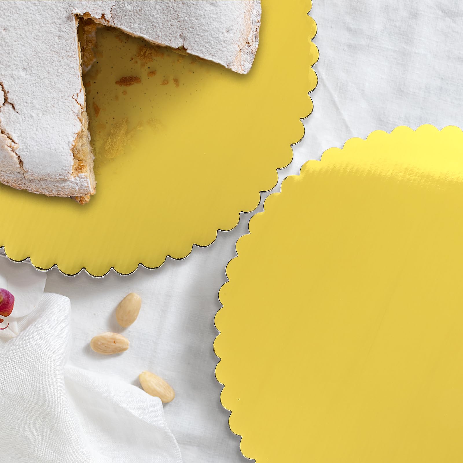 DIVINA VITAE Paquete de 50 tablas redondas para tartas de 12 pulgadas, redondas, doradas, de cartón corrugado, para decoración de pasteles