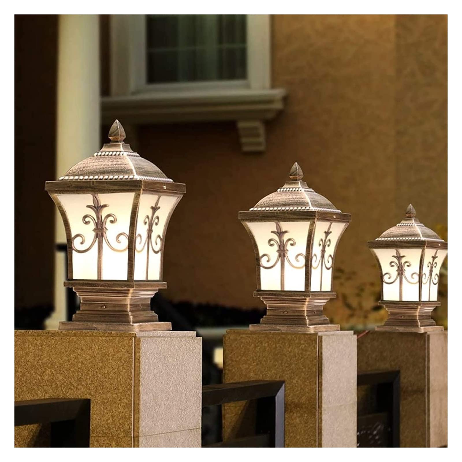 Colonna Luminosa da Cortile Lampada da Esterno Europa Colonna da Parete Lampada a Colonna da Giardino Corridoio a gradini Recinzione Stradale Lanterna in Vetro Luci a palo Bronzo Alluminio