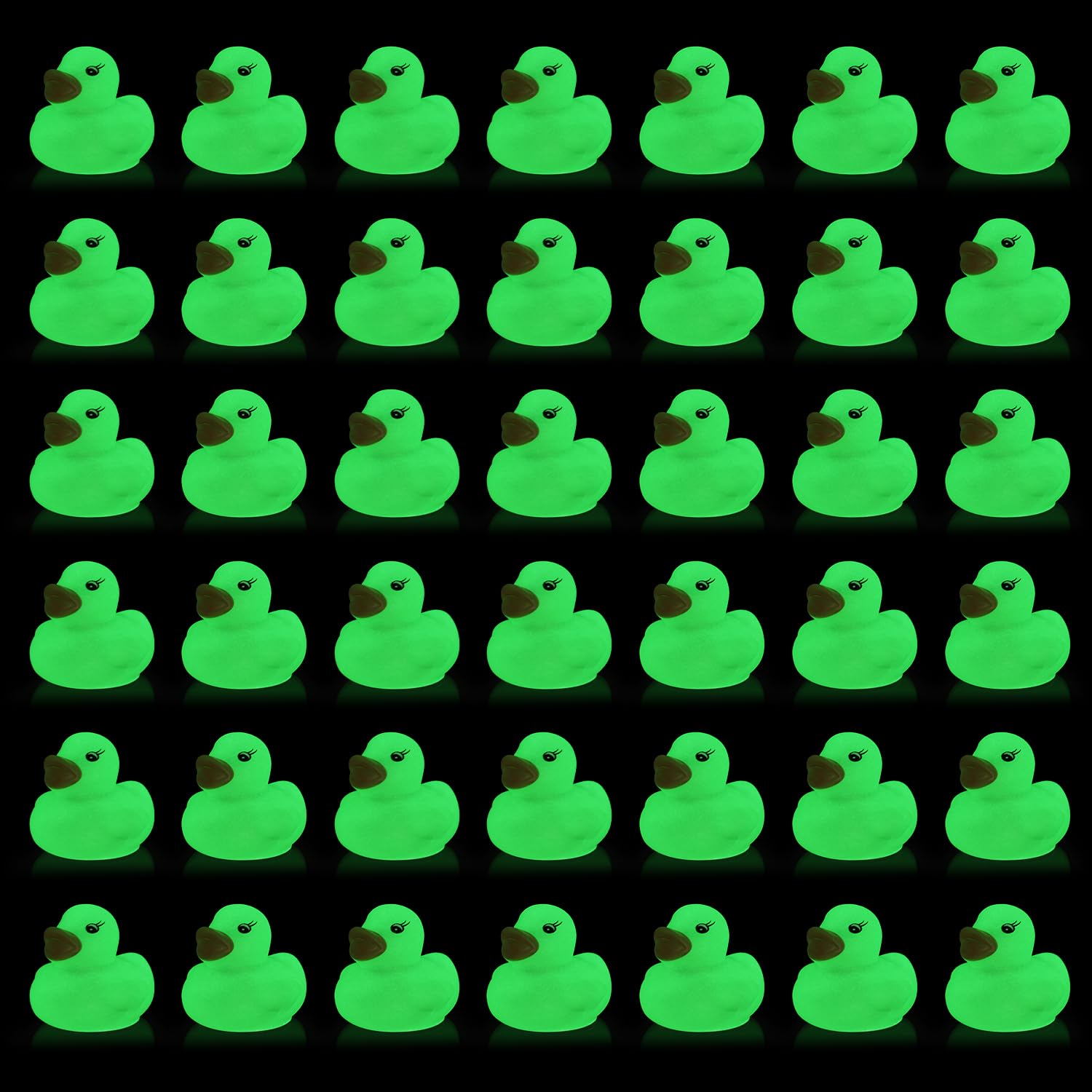 50pcs Glow Rubber Ducks, 1.4 Inch Mini Light Up Ducks Rubber Ducks Bath Toys for Kids Halloween Flashing Rubber Duck Assorted Rubber Ducks for Baby Shower Halloween Party Favors