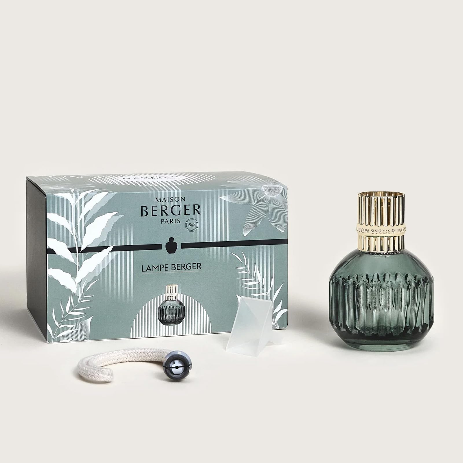 MAISON BERGER Lampe Berger Cannelo – Lampe à Catalyse, Verre Laqué Vert, Monture Dorée, 284 ML – Éliminateur d'Odeurs & Parfum d'Intérieur - Vendue sans Parfum