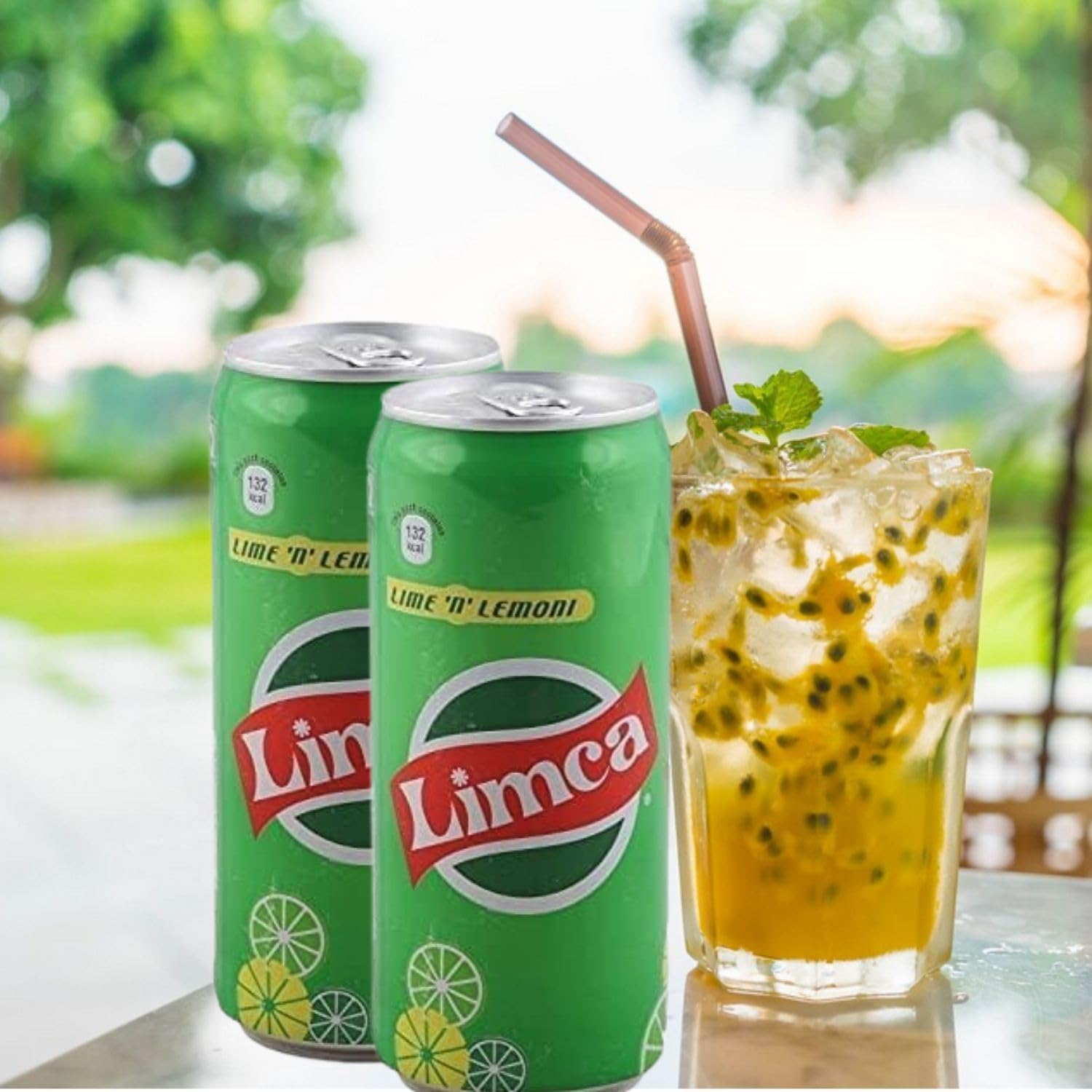 Limca Bevanda Gassata al Limone e Lime 24 x 330 ml | Bibita analcolica frizzante dal gusto agrumato intenso | Rinfrescante e dissetante | Da gustare ben fredda mit Kajal Sticker