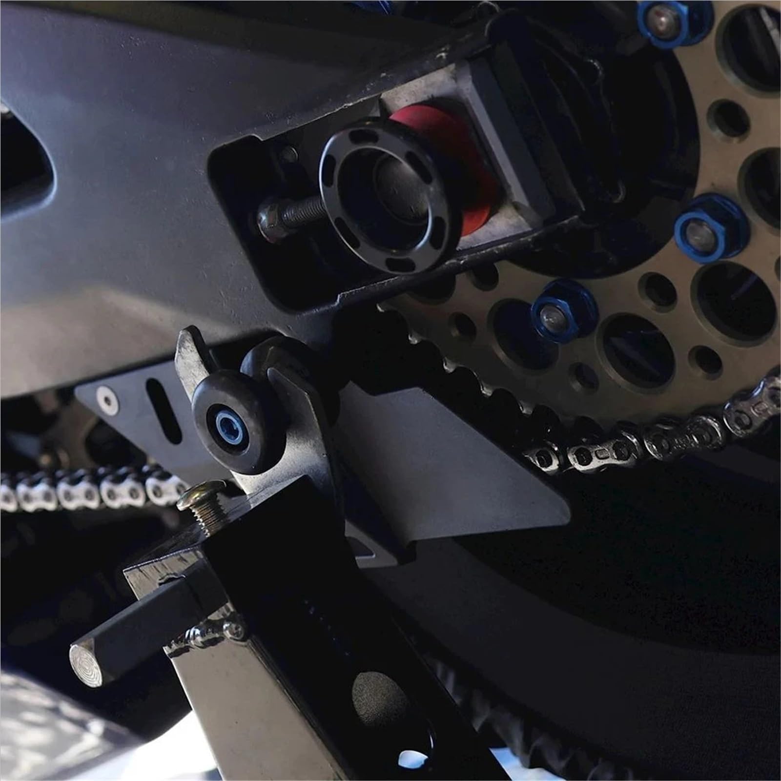 osłona łańcucha Pasuje do Yamaha MT25 MT03 2022 motocykla Osłona dolnej osłony łańcucha Osłona zębatki Osłona zębatki