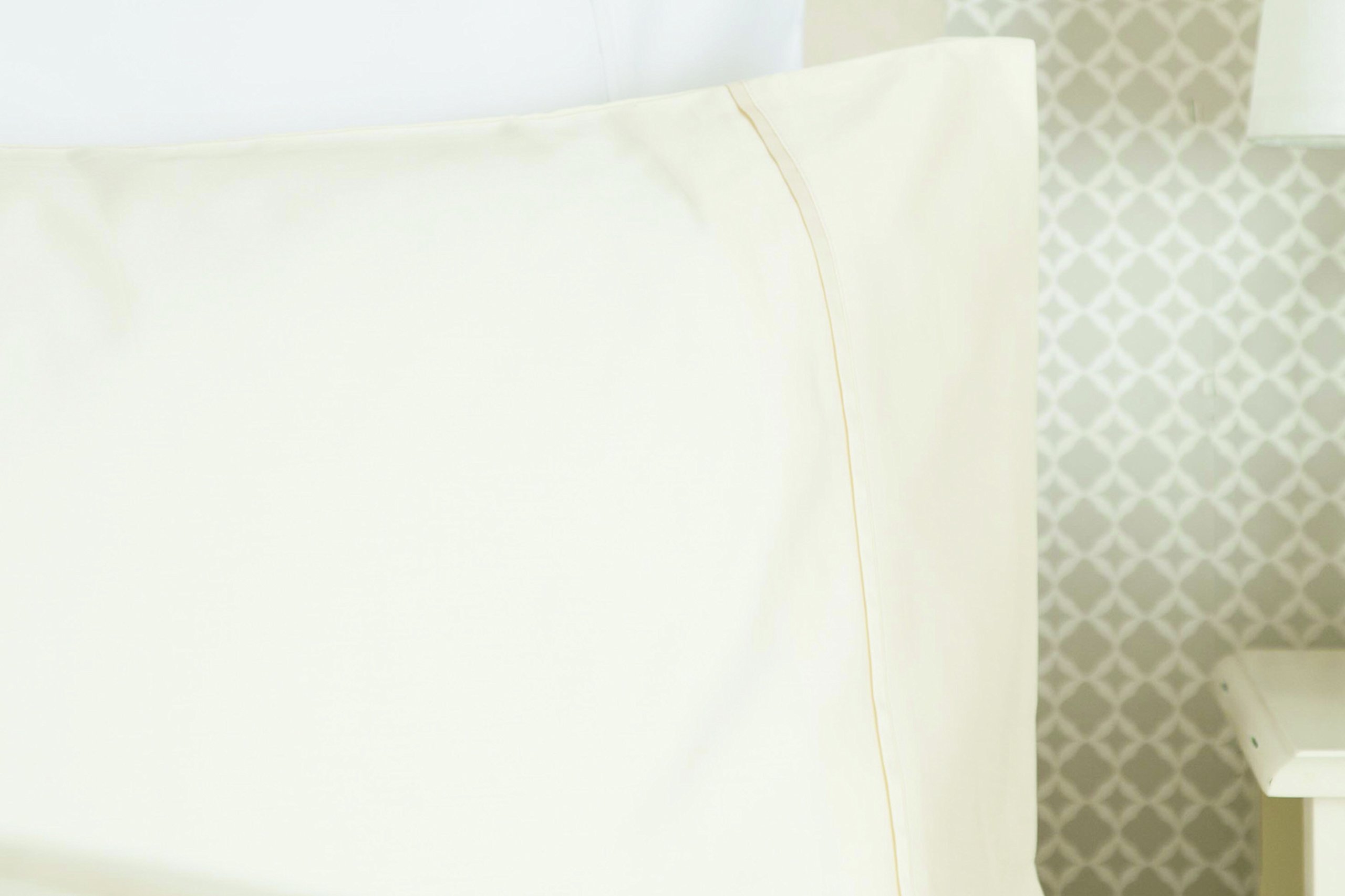 Belledorm 100% Cotton Sateen Housewife Pillowcase (One Size) (Ivory)