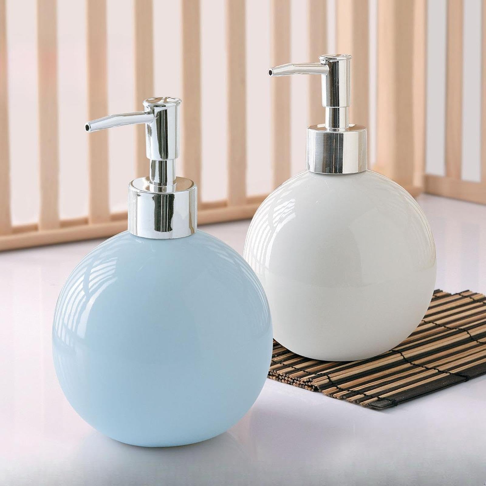 Amazon｜Perfk 550ml セラミックソープディスペンサー ボール型 ポンプ