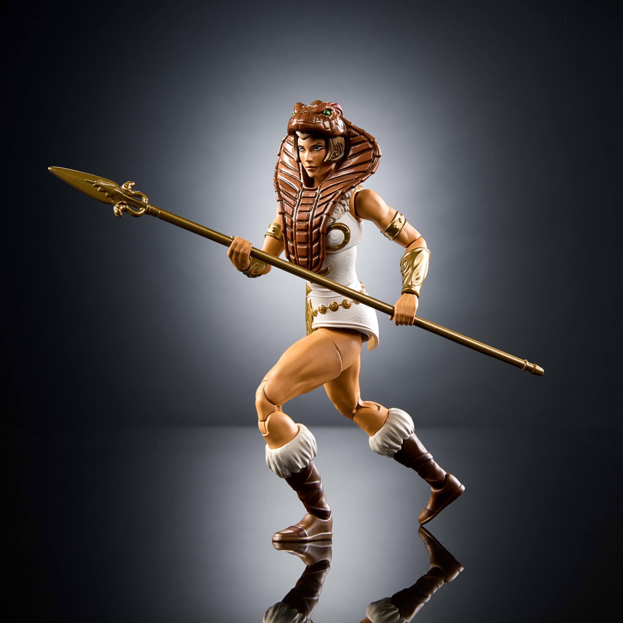 ​Masters of the Universe Masterverse - Teela New Eternia, action figure con 30 articolazioni, cappuccio cobra rimovibile e accessori per le armi inclusi, giocattolo per bambini, 6+ anni, JBP84