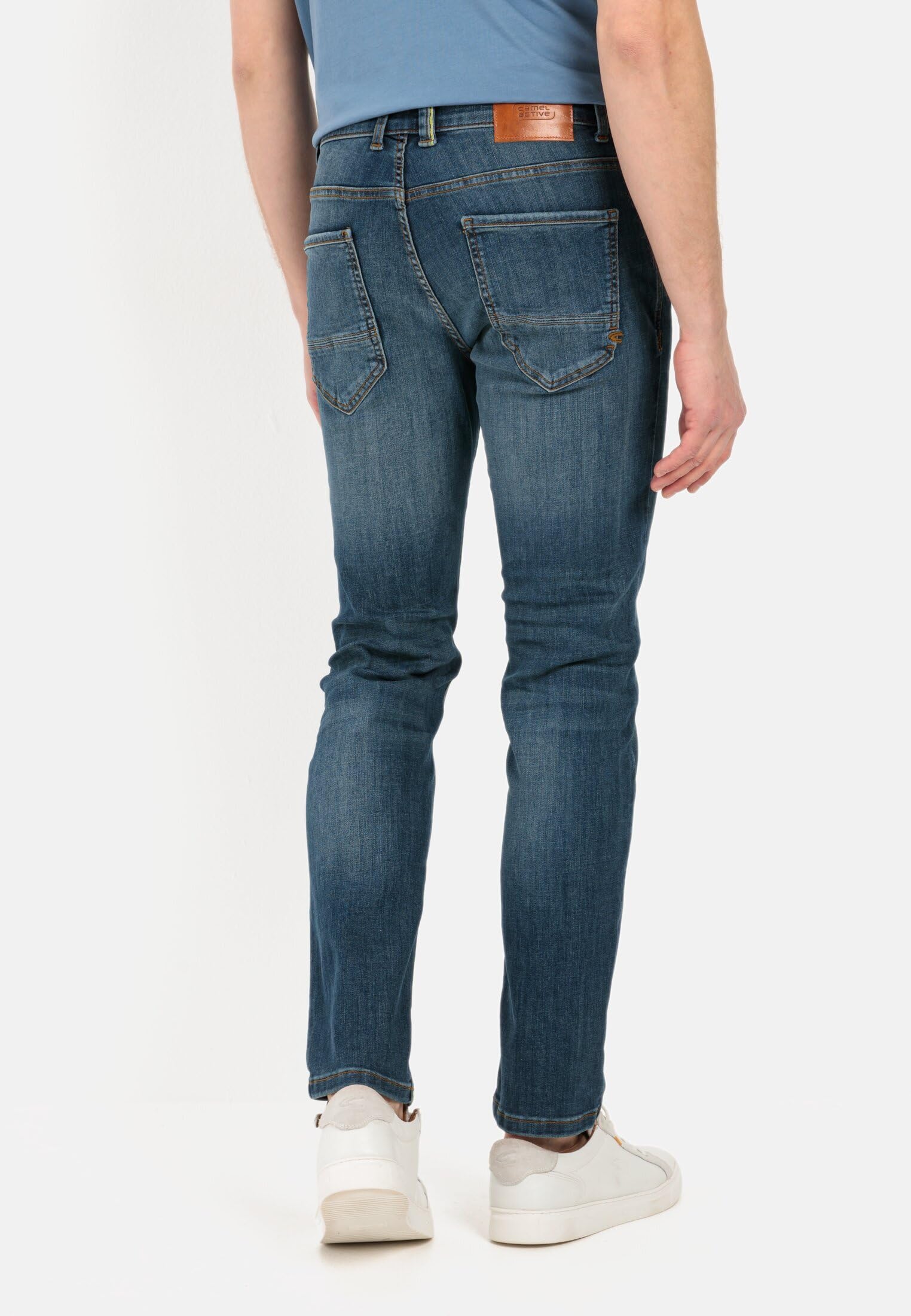 camel active Herren Slim Fit fleXXXactive® Jeans | bequeme Slim Fit Jeans mit Logo-Stick auf einer der Gesäßtaschen als 5-Pocket Hose