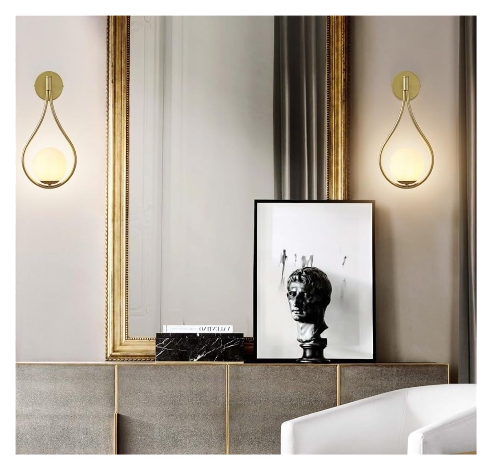Applique da Parete Senza Fili Ricaricabili Set da 2, Lampada LED da Parete con Telecomando, Globo in Vetro Opale E Finitura Ottone Dorato, Luce Decorativa per Camera Soggiorno Gold