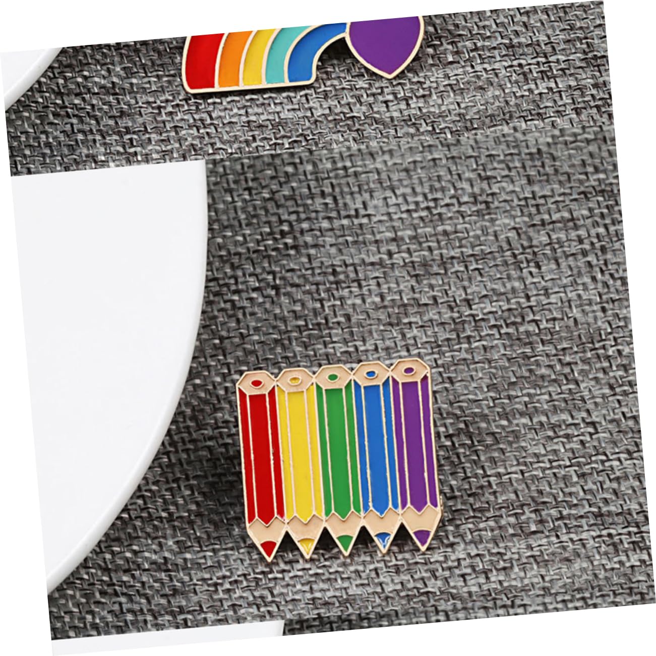 SHERCHPRY 30stücke Teiliges Bunter Regenbogen-broschen Für Kostüme Und Kleidung Kreative Anstecker Für Feste Partys Und Anlässe Aus Hochwertigem Legierungsmaterial Vielseitig Einsetzbar
