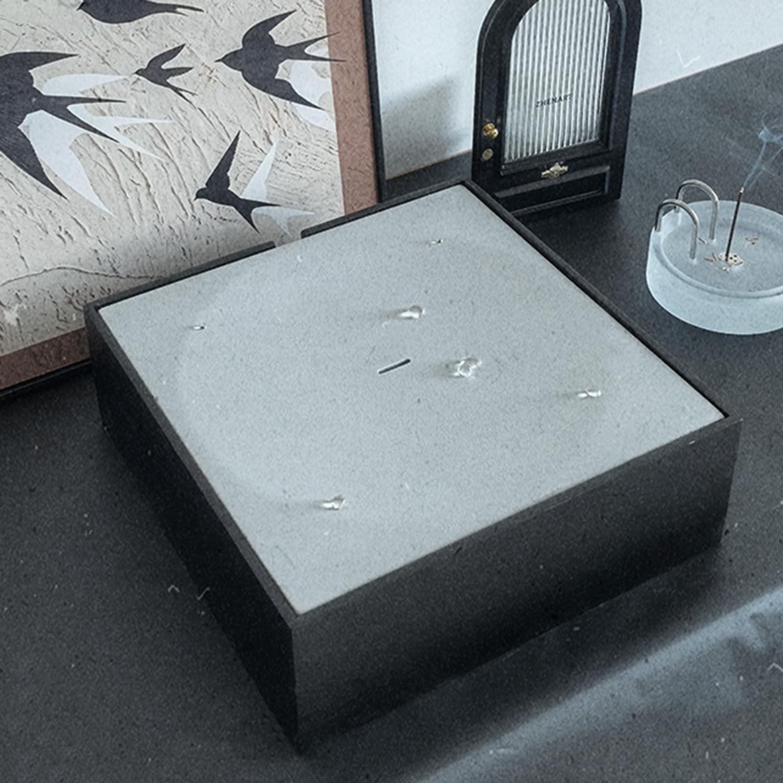 Automatisches Wassertropfen-Katzenspielzeug, moderne Skulptur von fließendem Wasser für Indoor-Katzen und Hunde, Bürogebrauch