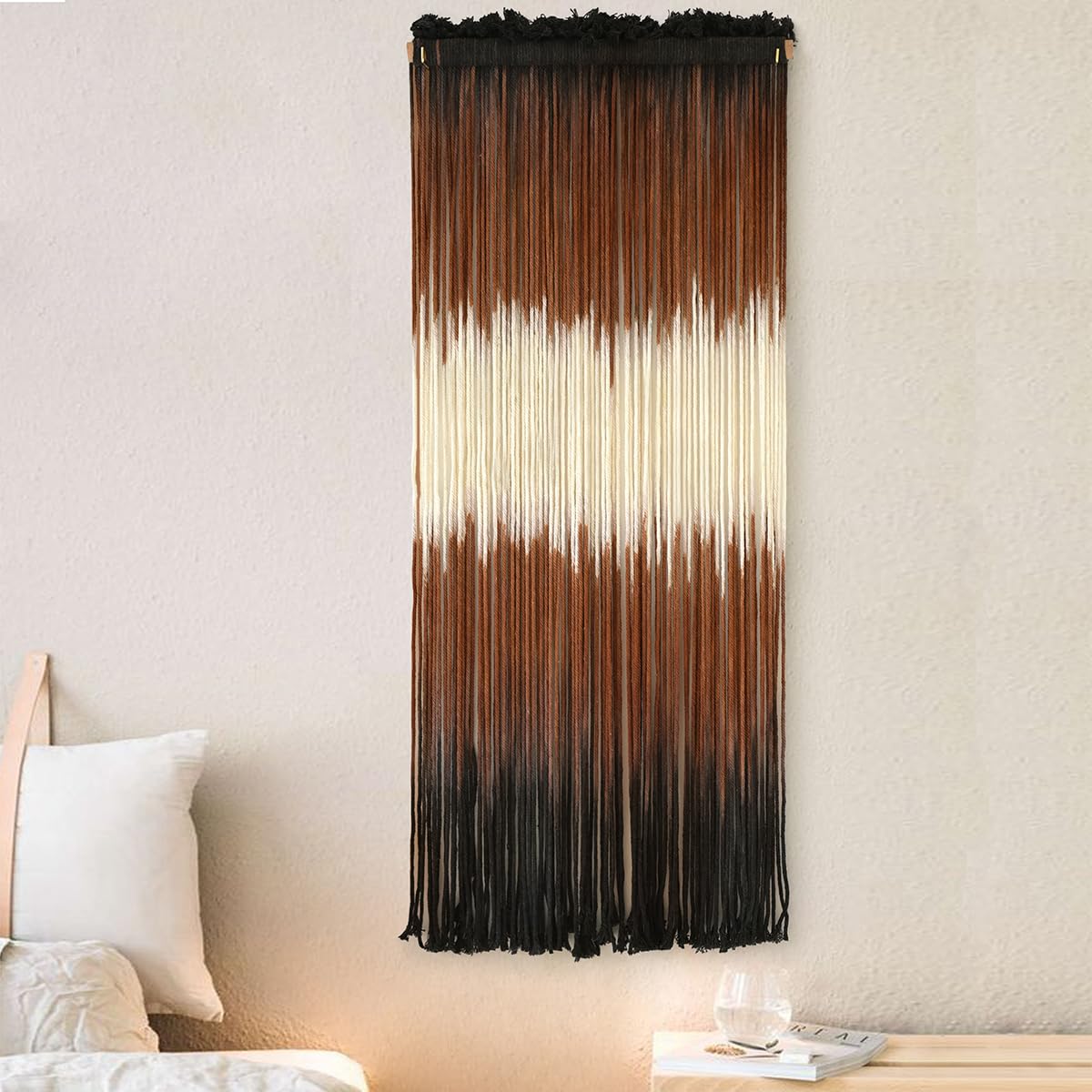 Tapiz de macramé para colgar en la pared, color marrón, bohemio, tejido a mano, con borlas, arte de pared para sala de estar, dormitorio, arte de fibra de 15 pulgadas de ancho x 43 pulgadas de largo 4
