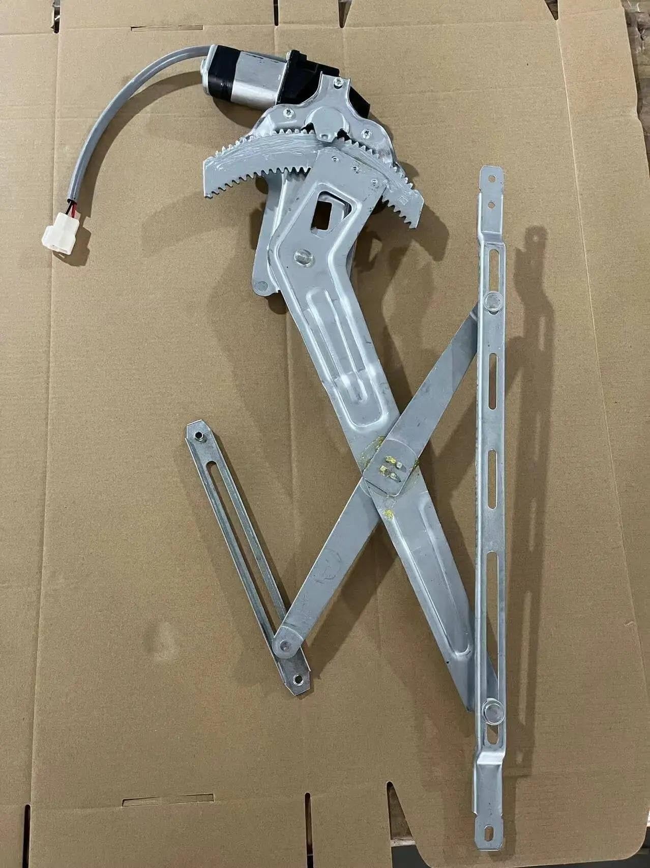 Lève-vitre électrique avant droit Mazda BT50 B2500 B3000 berline 2006-2014