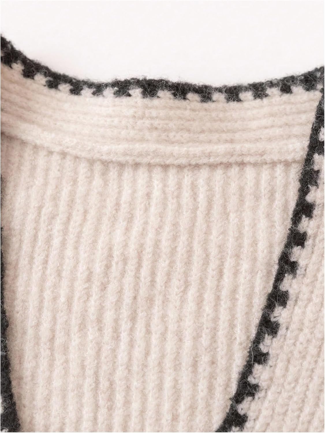 WDIRARA Women's Metal Button Sweater Vests Contrast Trim Split V Neck Sleeveless Pullover Knit Tank Tops - Image 6