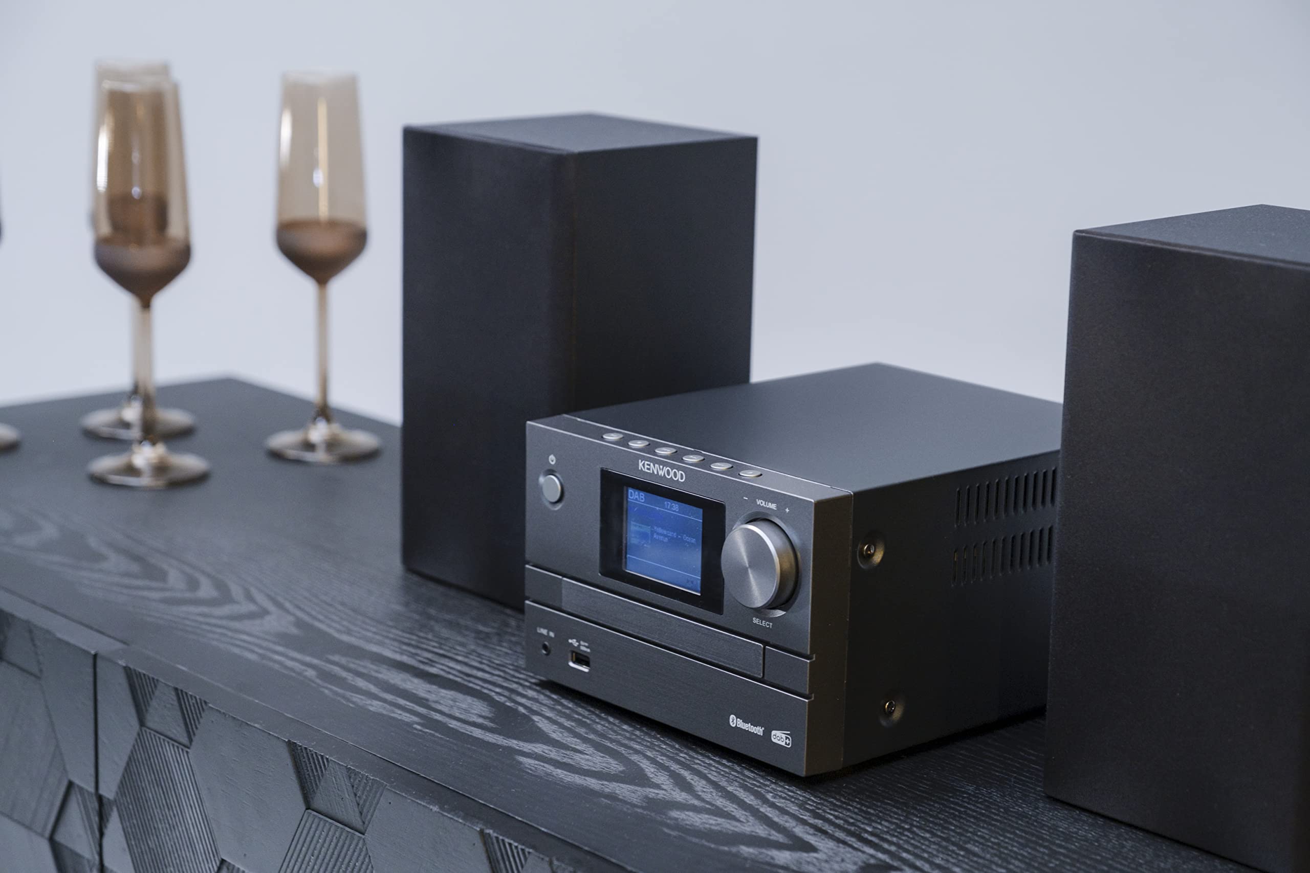 Kenwood M-525DAB - Micro HiFi-System mit CD, USB, DAB+ und Bluetooth Audio-Streaming, 6,1cm TFT-Farbdisplay, Fernbedienung
