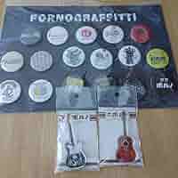 ポルノグラフィティ ポルノ展 喫茶ポルノ 缶バッジコンプリートセット Amazon.co.jp: ポルノグラフィティ 喫茶ポルノ ギター型アクリル