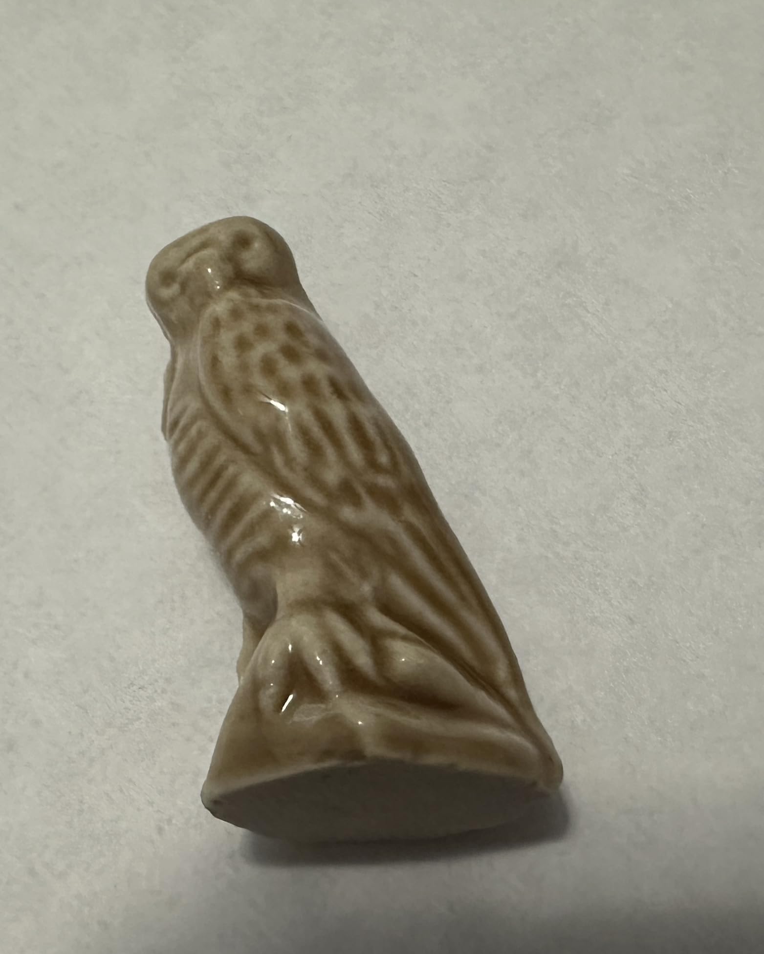 Peregrine Falcon (Red Rose Tea/Wade Figurine, North American Endangered Series 1999-2002)