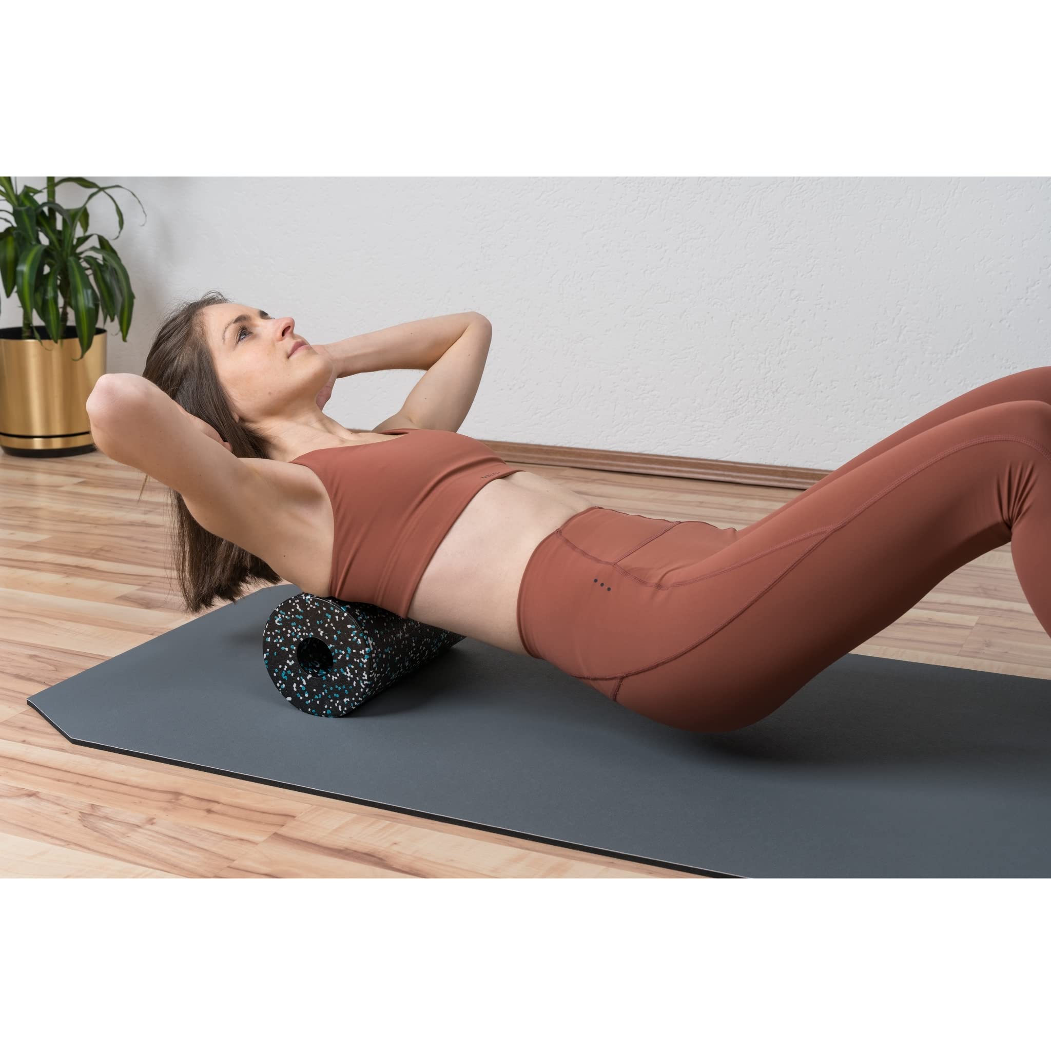 PULLUP & DIP Fitnessmatte mit Halteband – phthalatfreie und hautfreundliche Yogamatte 183 x 68 x 0,8 cm, Zweischichtige Gymnastikmatte rutschfest und gelenkschonend für Pilates, Heimtraining