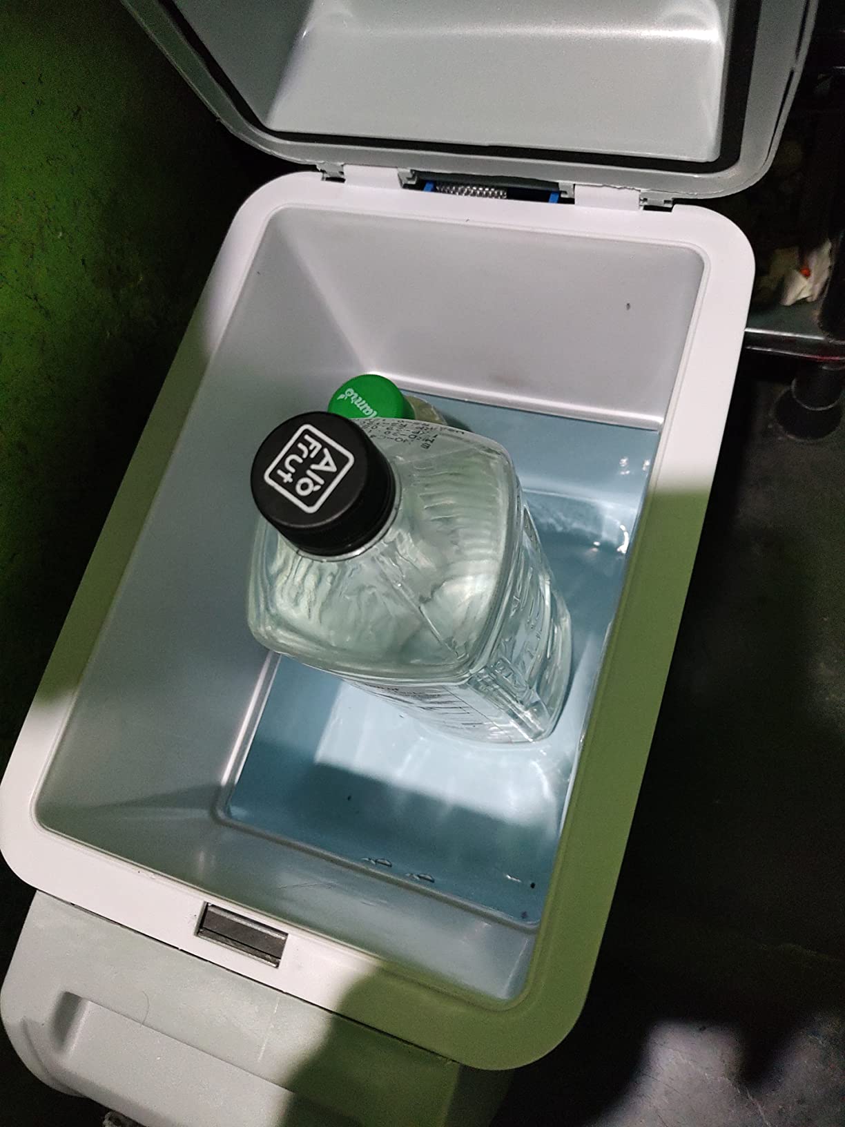 Ollies 7.5L Mini Car Refrigerator Portable Thermoelectric Car Compact