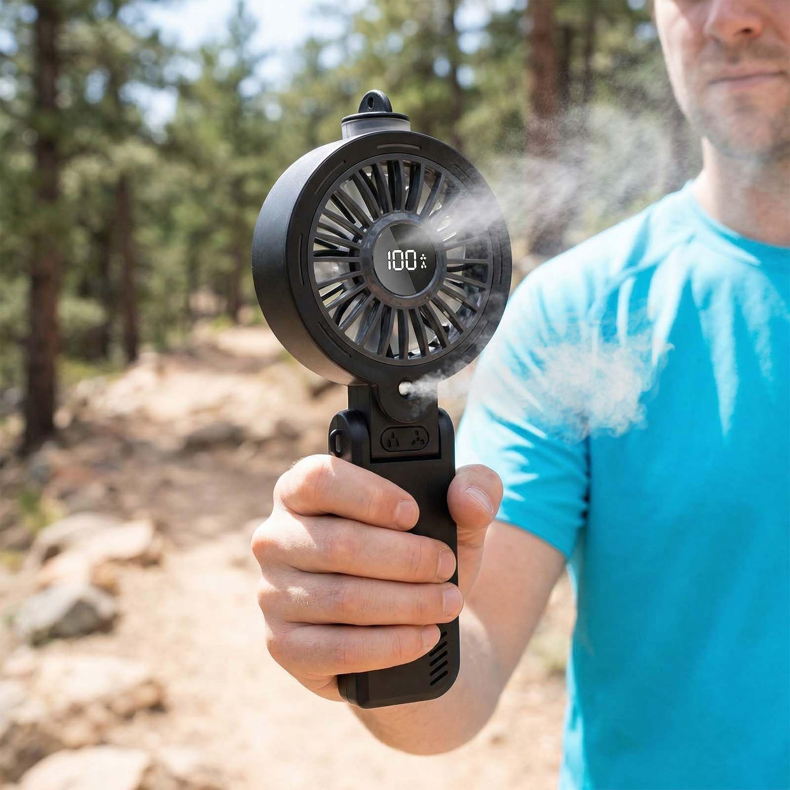 Ventilatore portatile, mini ventilatore nebulizzatore con schermo a LED e 100 velocità, ventilatore USB ricaricabile da scrivania, pieghevole, silenziatore da collo per casa, ufficio, viaggi (nero)