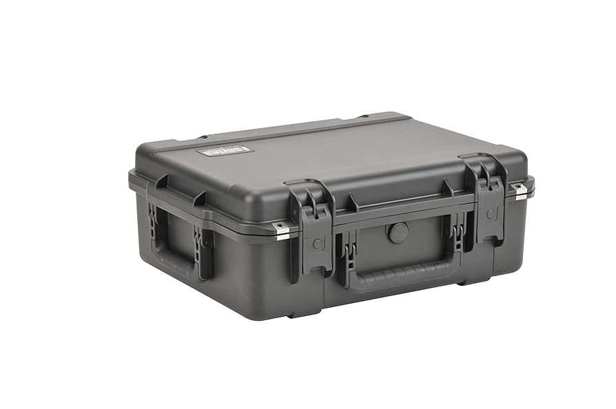 Amazon | SKB 射出成形空の機器ケース(20.5 x 15.5 x 7.5インチ