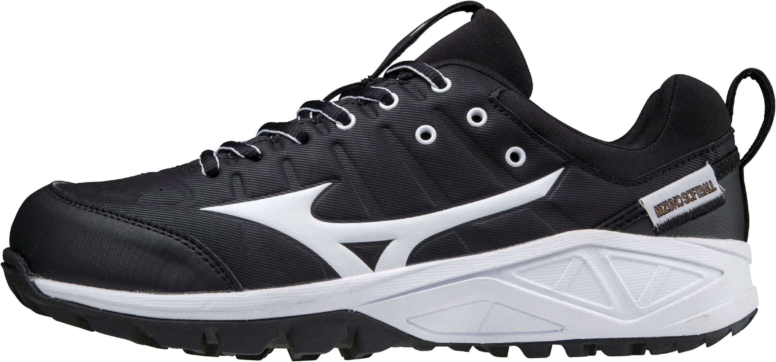 MizunoMen's Ambition 2 All Surface Sneaker
