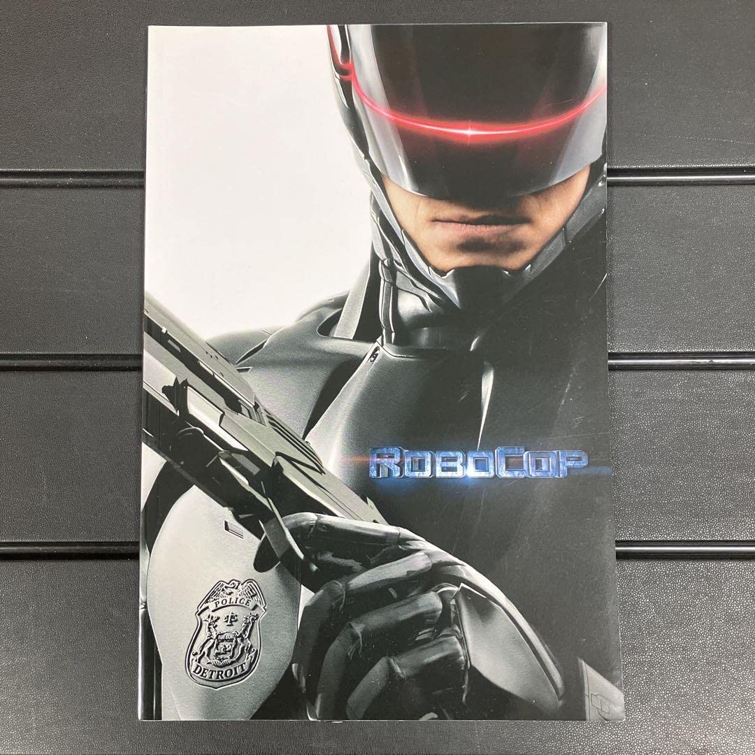 Amazon.co.jp: ロボコップ（2014）リメイク パンフレット : 文房具 