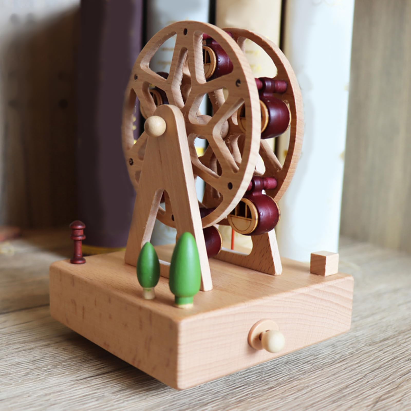 Hand Wood Music Box con treno rotante, regalo di compleanno, ornamento a forma di cartone animato, decorazione per la casa, tablet