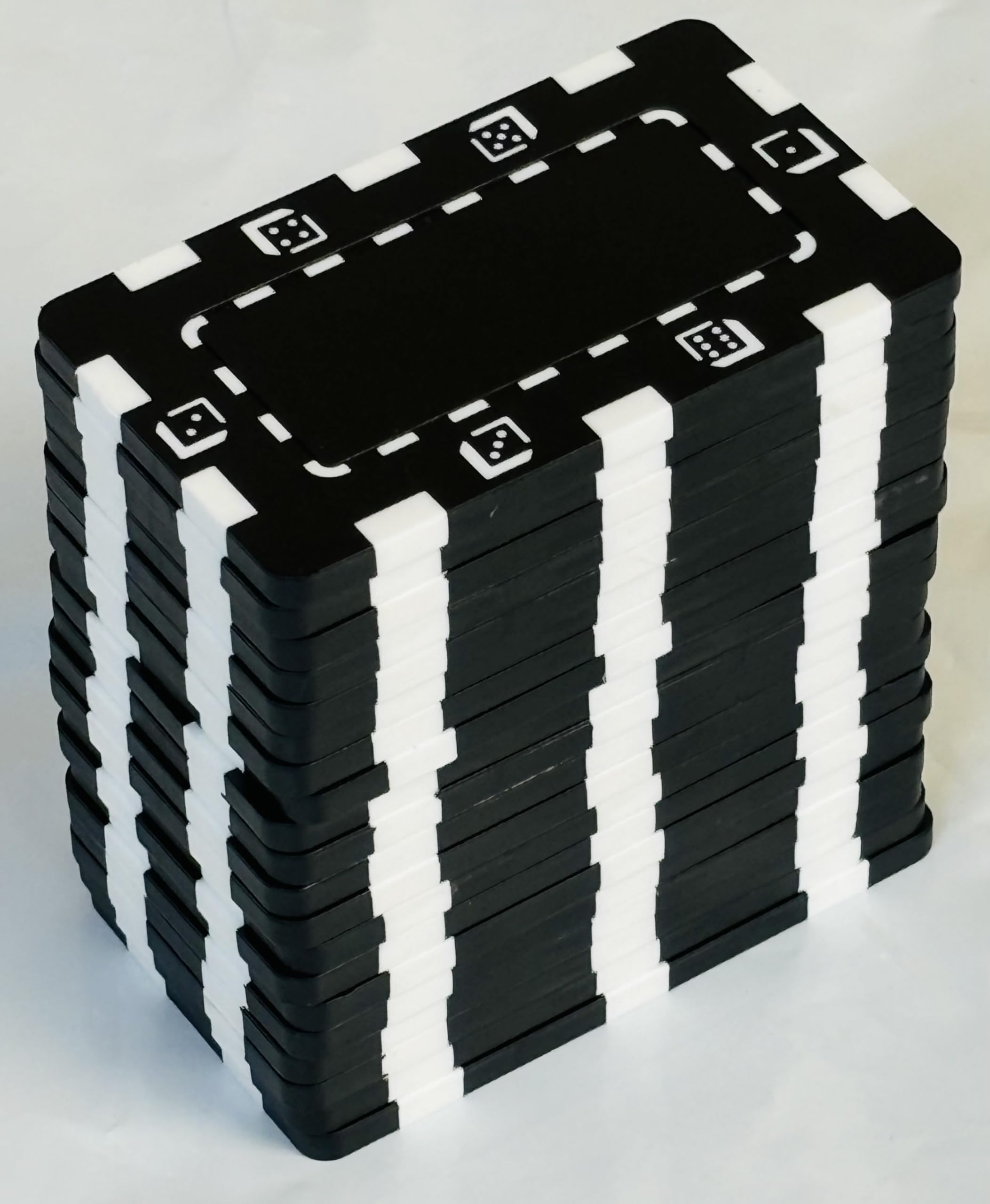 新品未開封 カジノ角チップ 100枚セット  プラーク 鉄板 Amazon | 四角カジノチップ数字無し [ばら売り20枚単位] ポーカー