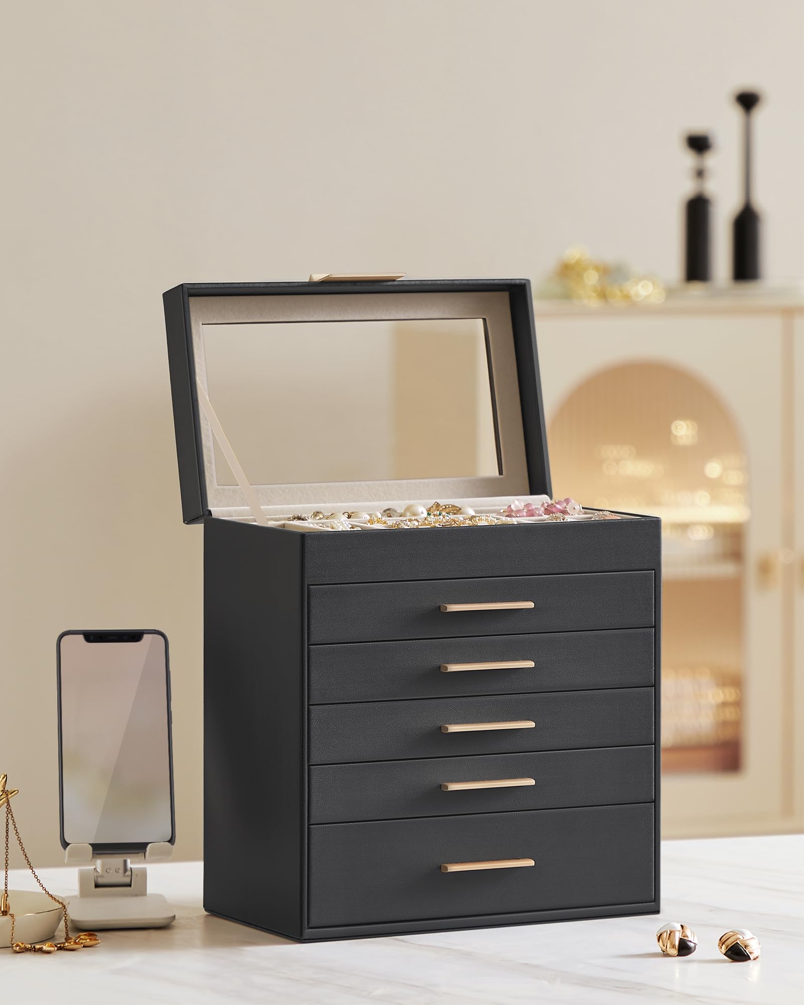 SONGMICS Scatola Portagioie, 6 Livelli, Coperchio in Vetro, 5 Cassetti, Porta Gioielli, Occhiali da Sole e Accessori Grandi, Moderno, Nero Grafite e Dorato JBC171B01