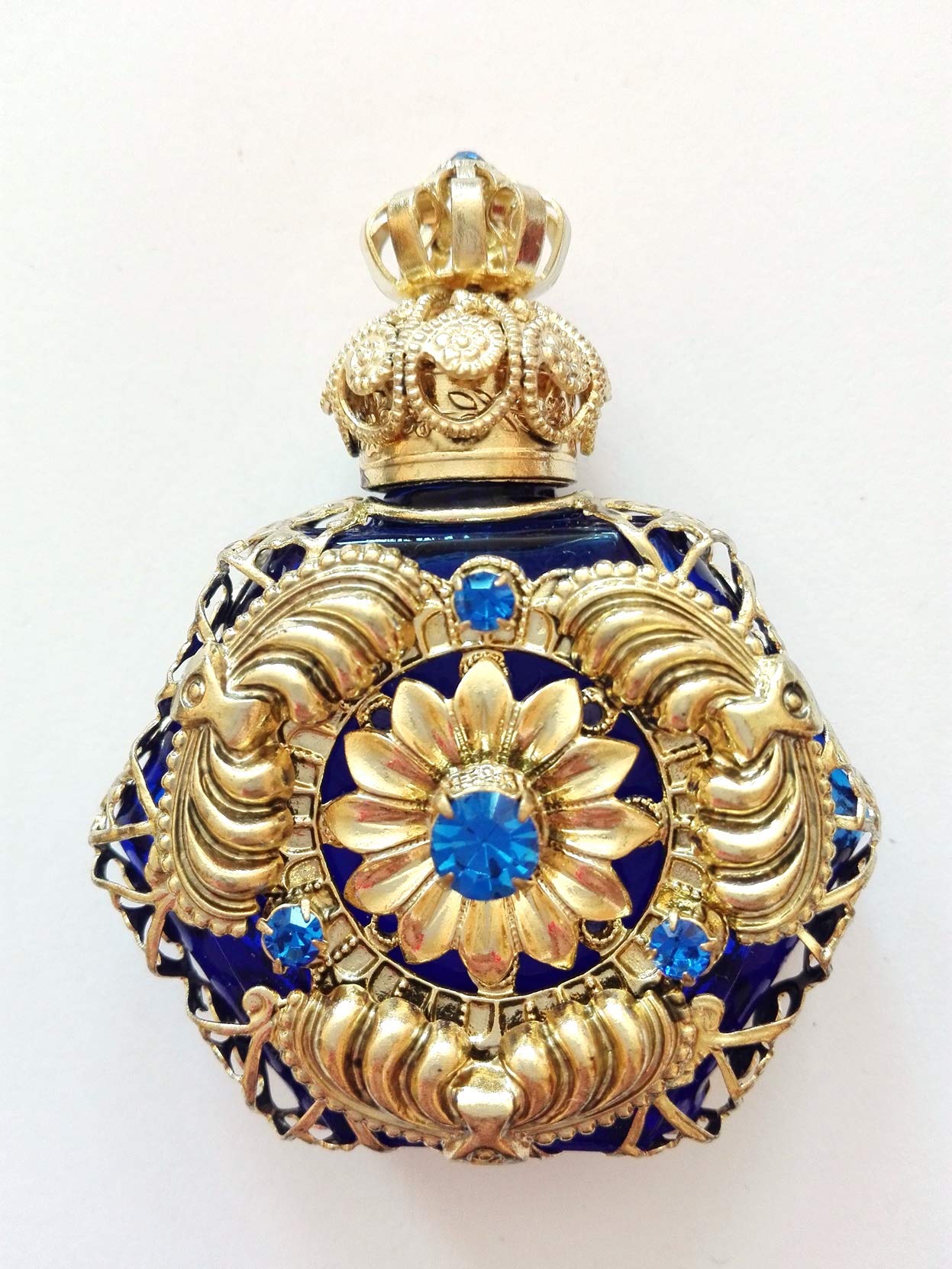 Flacons Parfum de Luxe. Un Savoir Faire Artisanal de Plus de 150 Ans. Huile Essentielle, Parfum, Filigrane métal dorée. H 63 mm. Vol 7 ML.