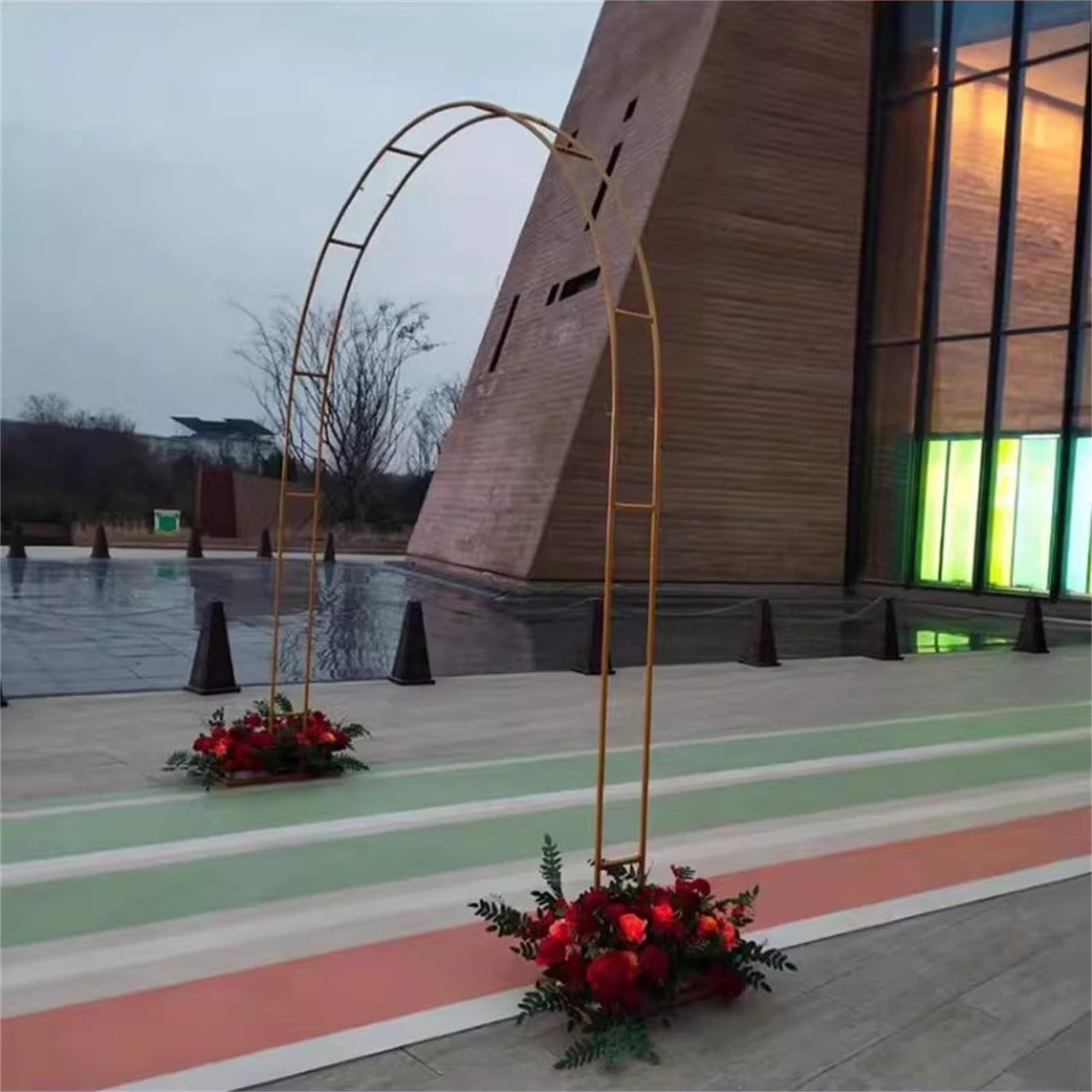 Dwuwarstwowy metalowy stojak na łuk w kolorze złotym i białym, stojak na balon w kształcie łuku, ramka ślubna do dekoracji ceremonii(White,2.2x2m(HxW))