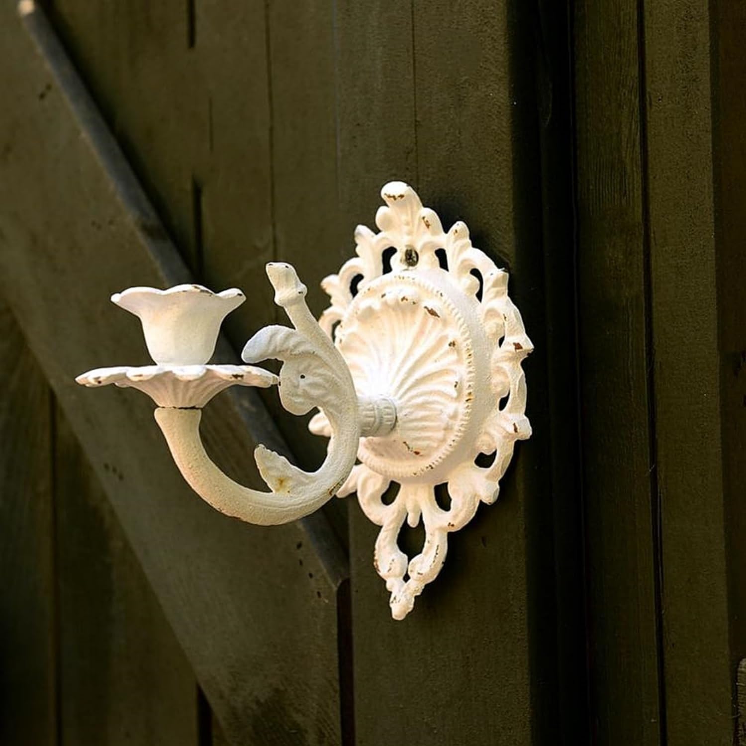 Lot de 2 bougeoirs muraux en fonte style shabby chic à suspendre pour mur, appliques murales, décoration de cheminée de salon (blanc)