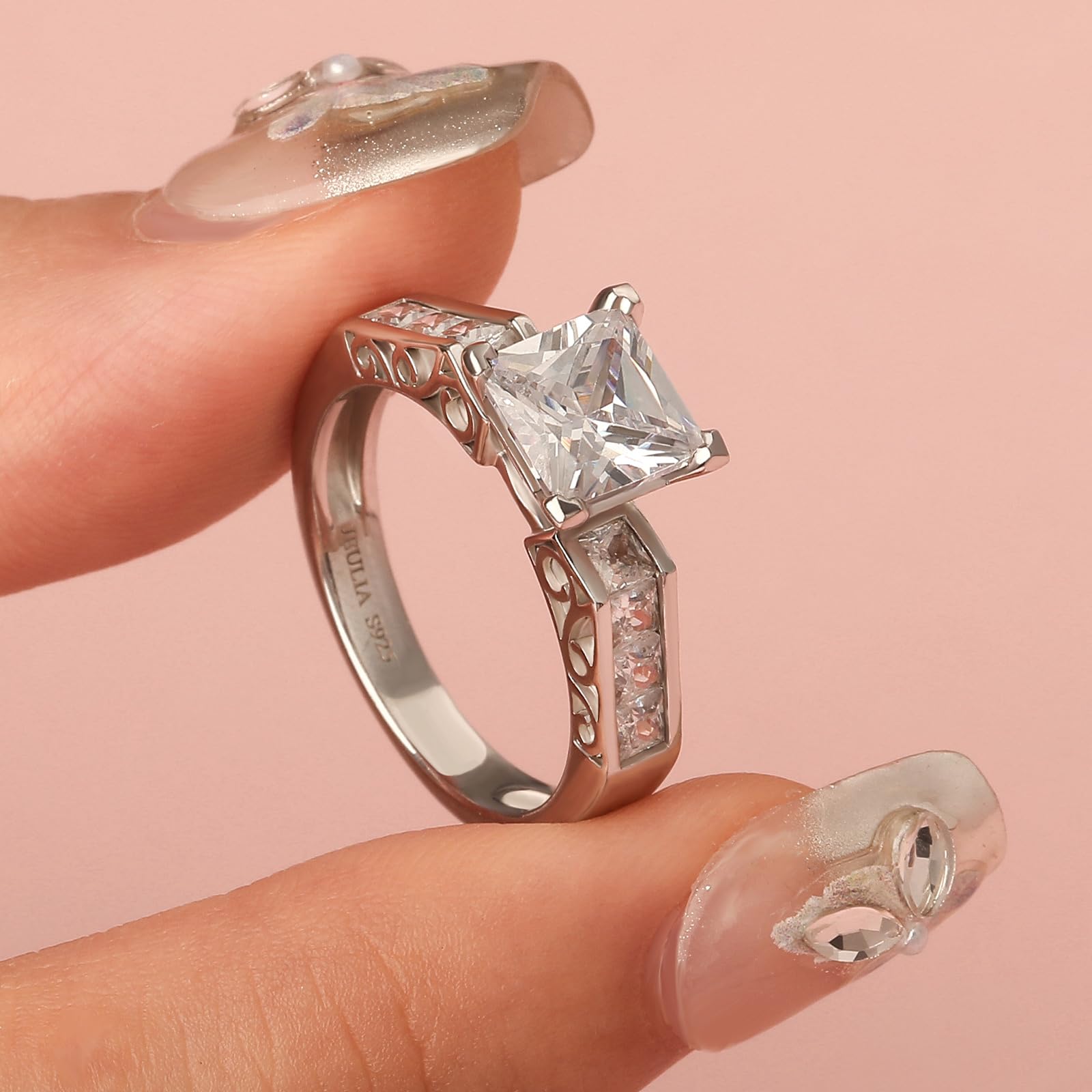 Jeulia Anillo de compromiso de diamante de Eternity para mujer: plata de ley con corte princesa de 4 puntas, anillos de circonita, joyas de aniversario con caja de regalo