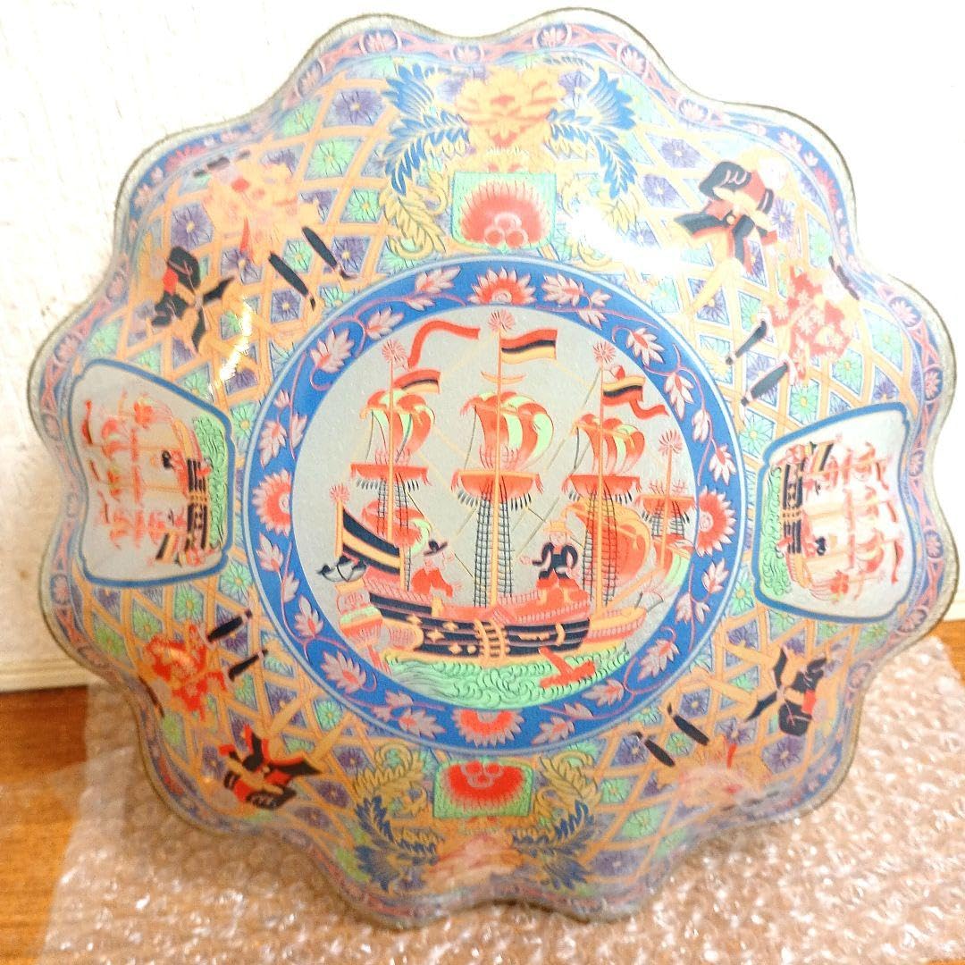 Amazon.co.jp: 伊万里焼 伊万里船 27cm 大皿 長崎浪漫 金縁あり 波形